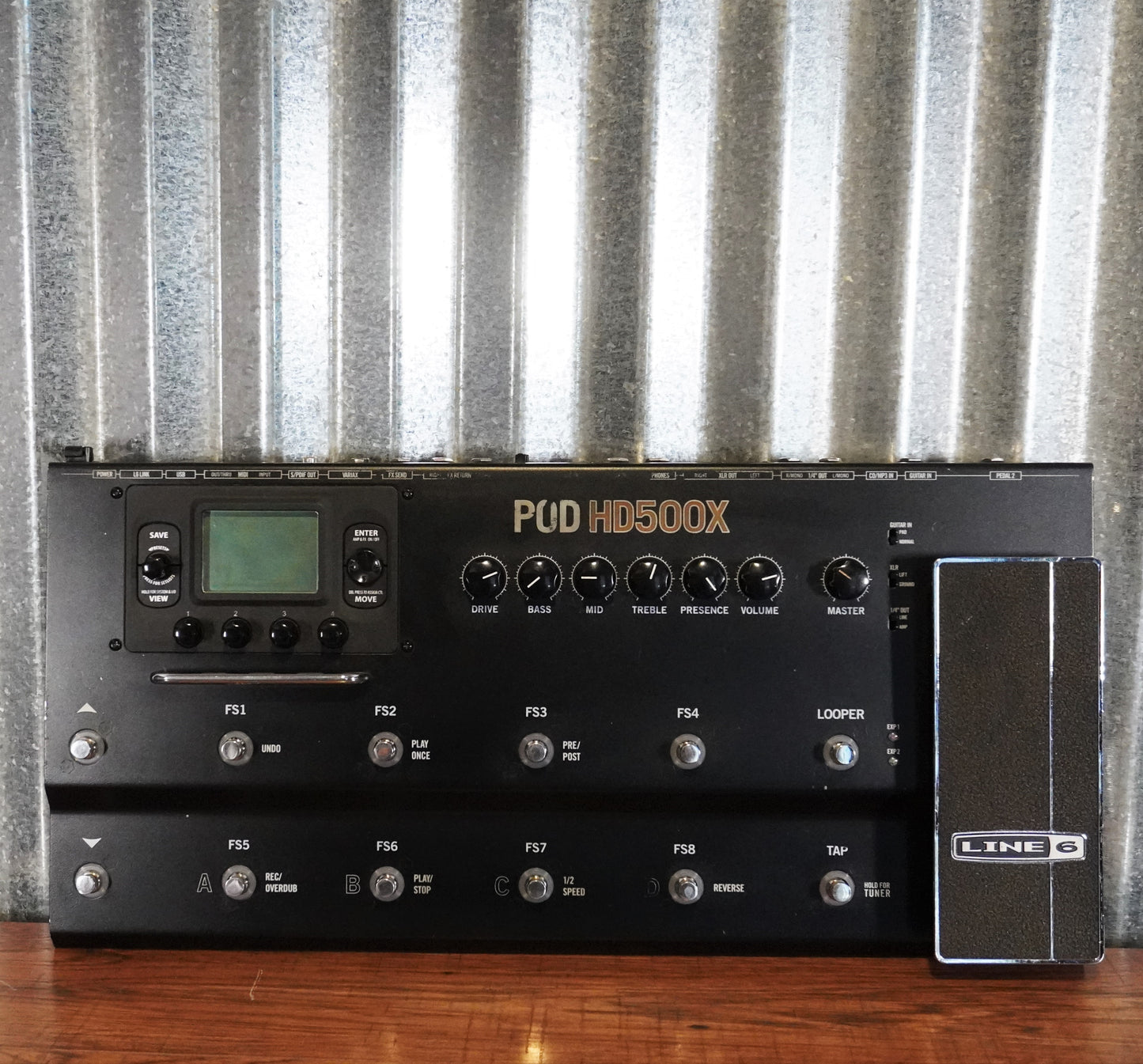 Line 6 POD HD 500X Guitar Multi Effect Processor Used