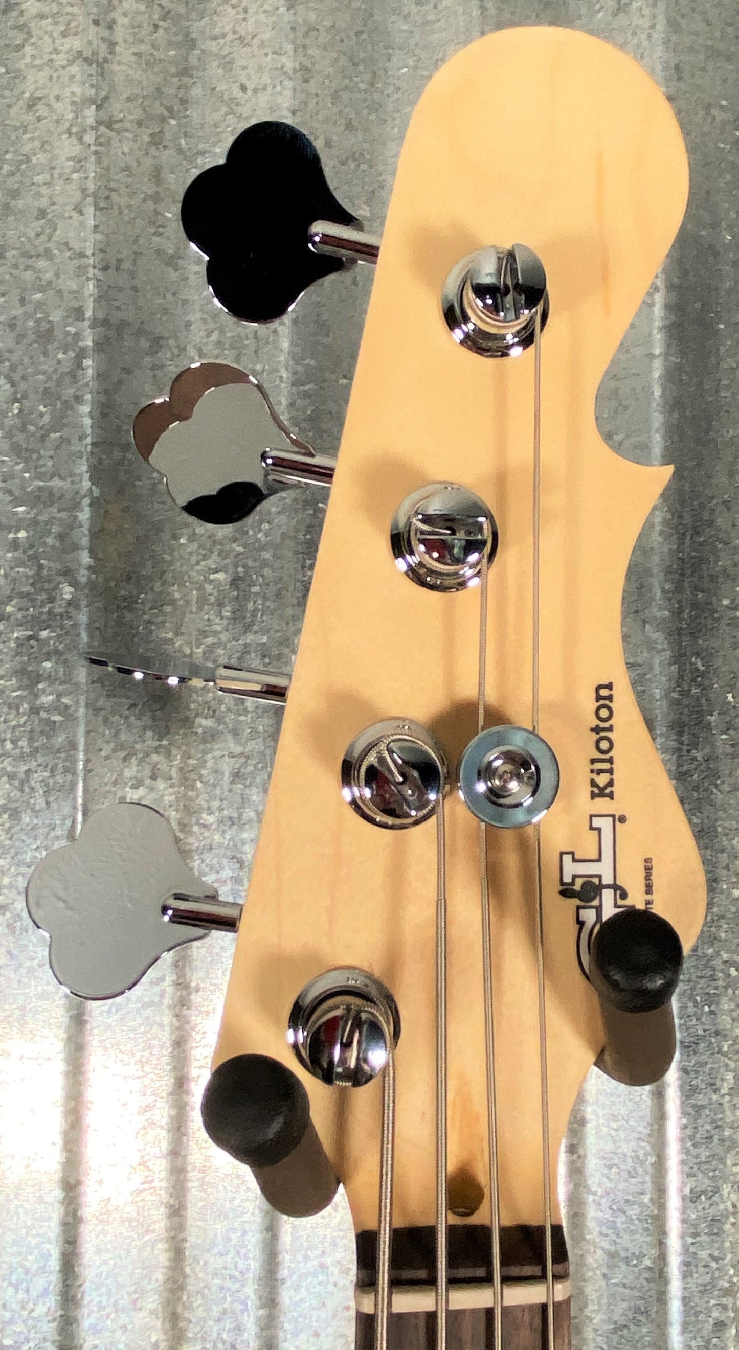 G&L Tribute Kiloton Fretless 4 String Bass 3 Tone Sunburst #6556