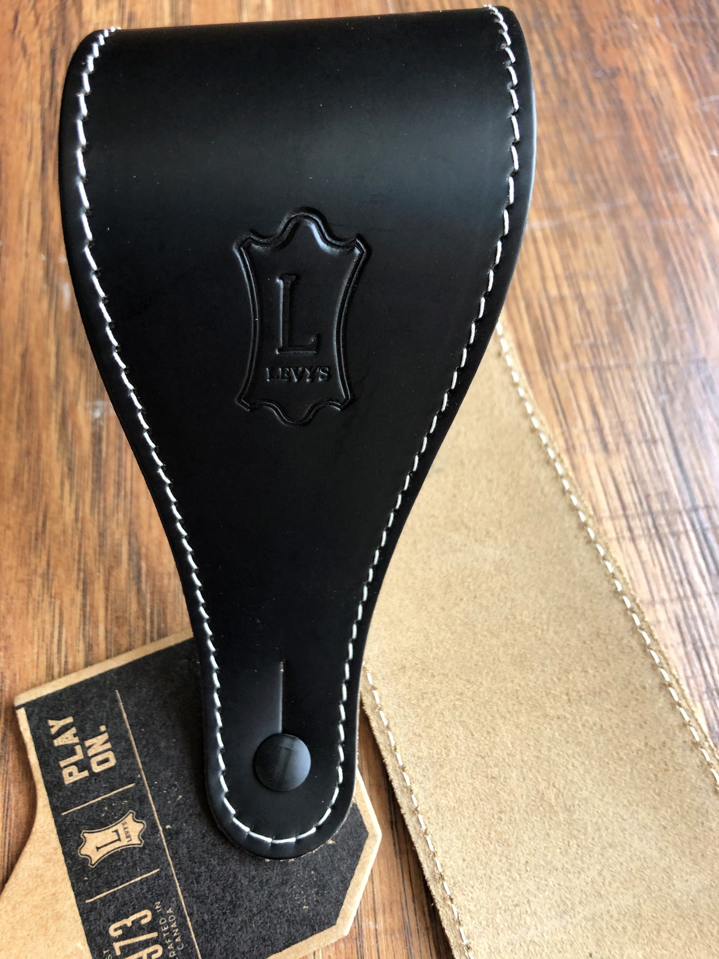 Levy's DM17-BLK 2.5" Adjustable Leather Guitar & Bass Strap Black