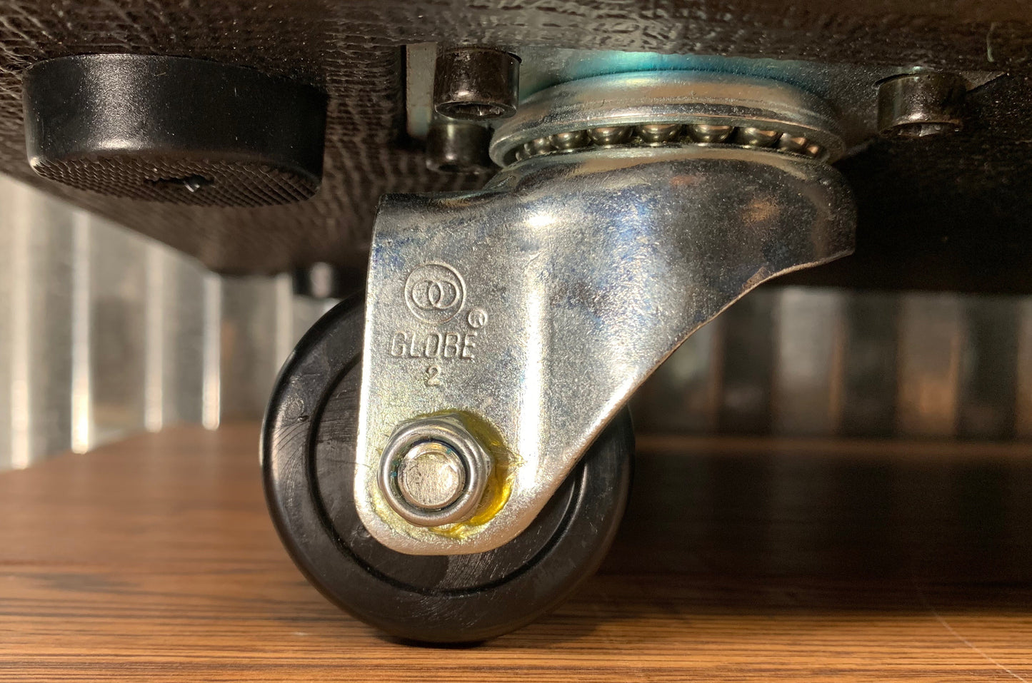 Laney IRT412A Ironheart 4x12" 160 Watt Angled Guitar Amplifier Speaker Cabinet