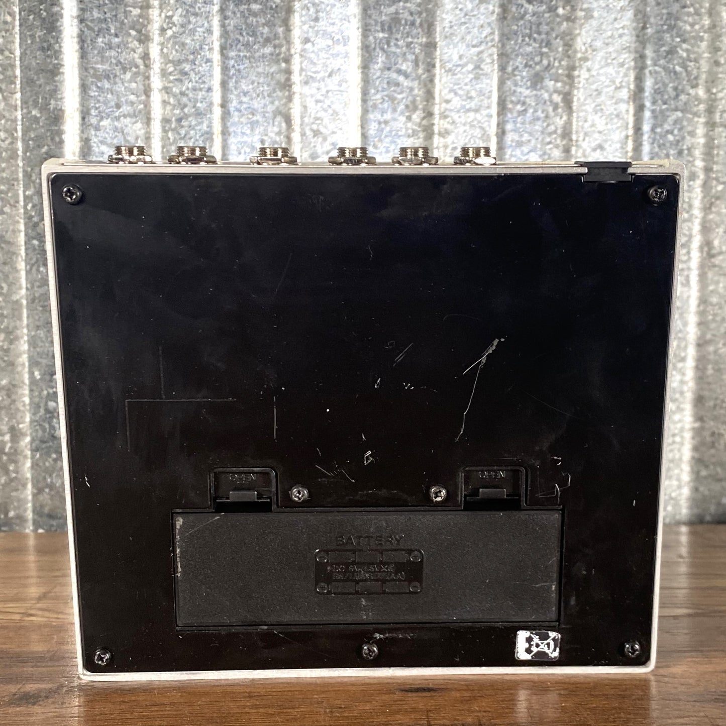 Boss DD-20 Giga Delay Digital Delay Guitar Effect Pedal Used
