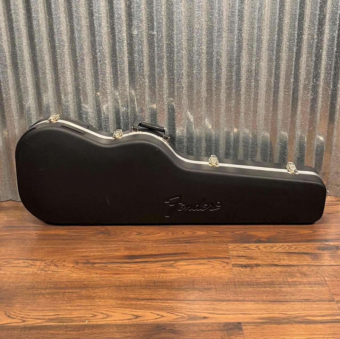 Fender Deluxe Molded ABS Hardshell Telecaster & Stratocaster Guitar Case Used