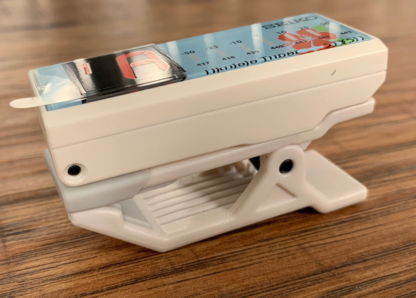Seiko STX5UWE Clip On Digital LED Ukulele Tuner White