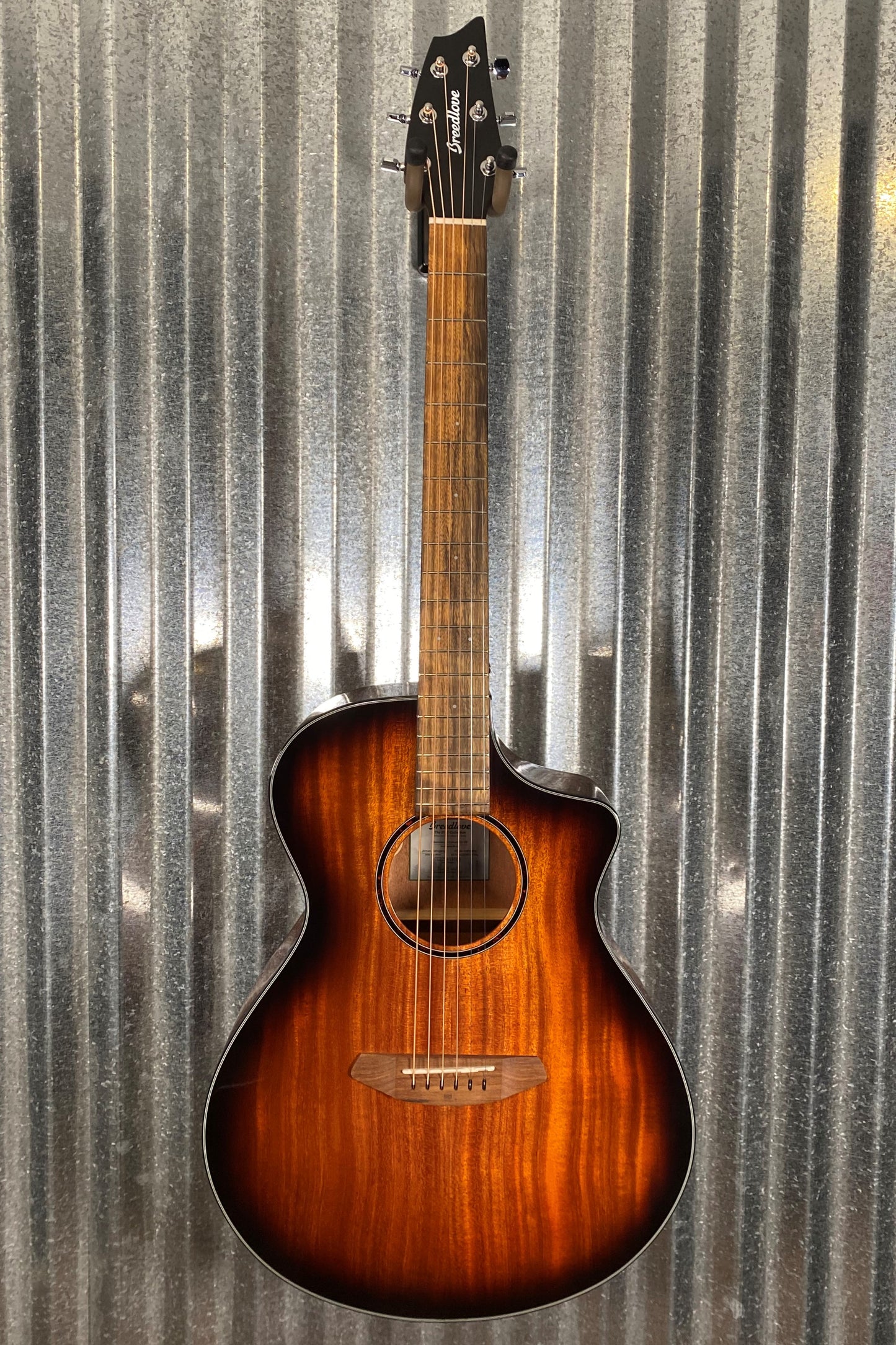 Breedlove Discovery S Concert Edgeburst CE Mahogany Acoustic Electric Guitar DSCN44CEAMAM #5808