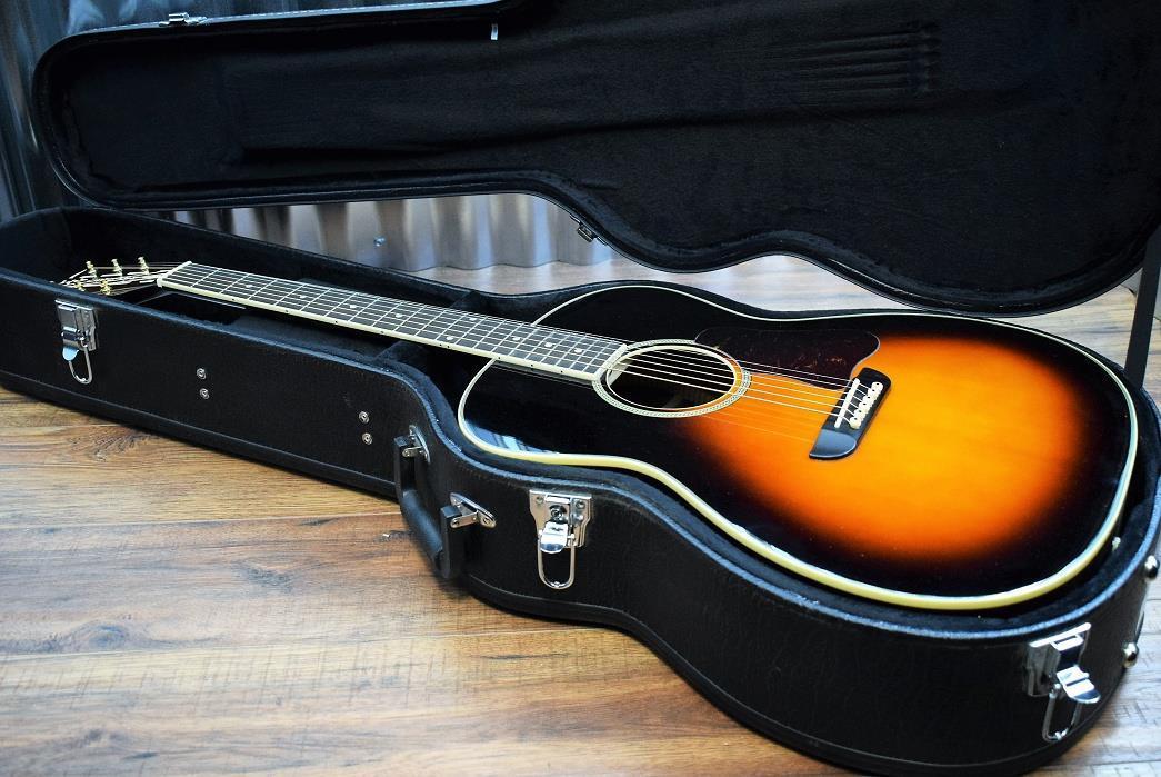 Washburn WSD5240STSK Solid Spruce Top Acoustic Guitar & Hardshell Case #0355