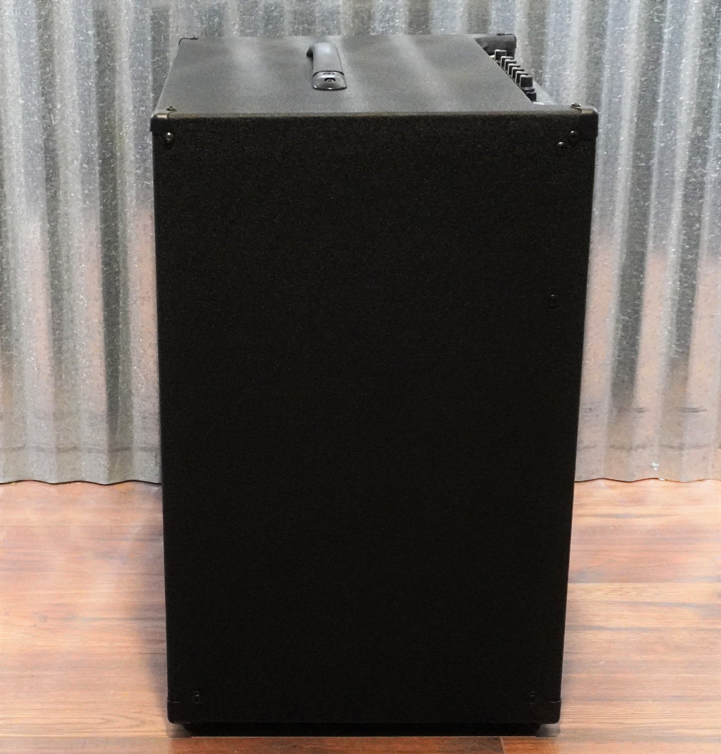 Gallien-Krueger GK MB 115-II 1x15" 200 Watt Ultra Light Bass Combo Amplifier