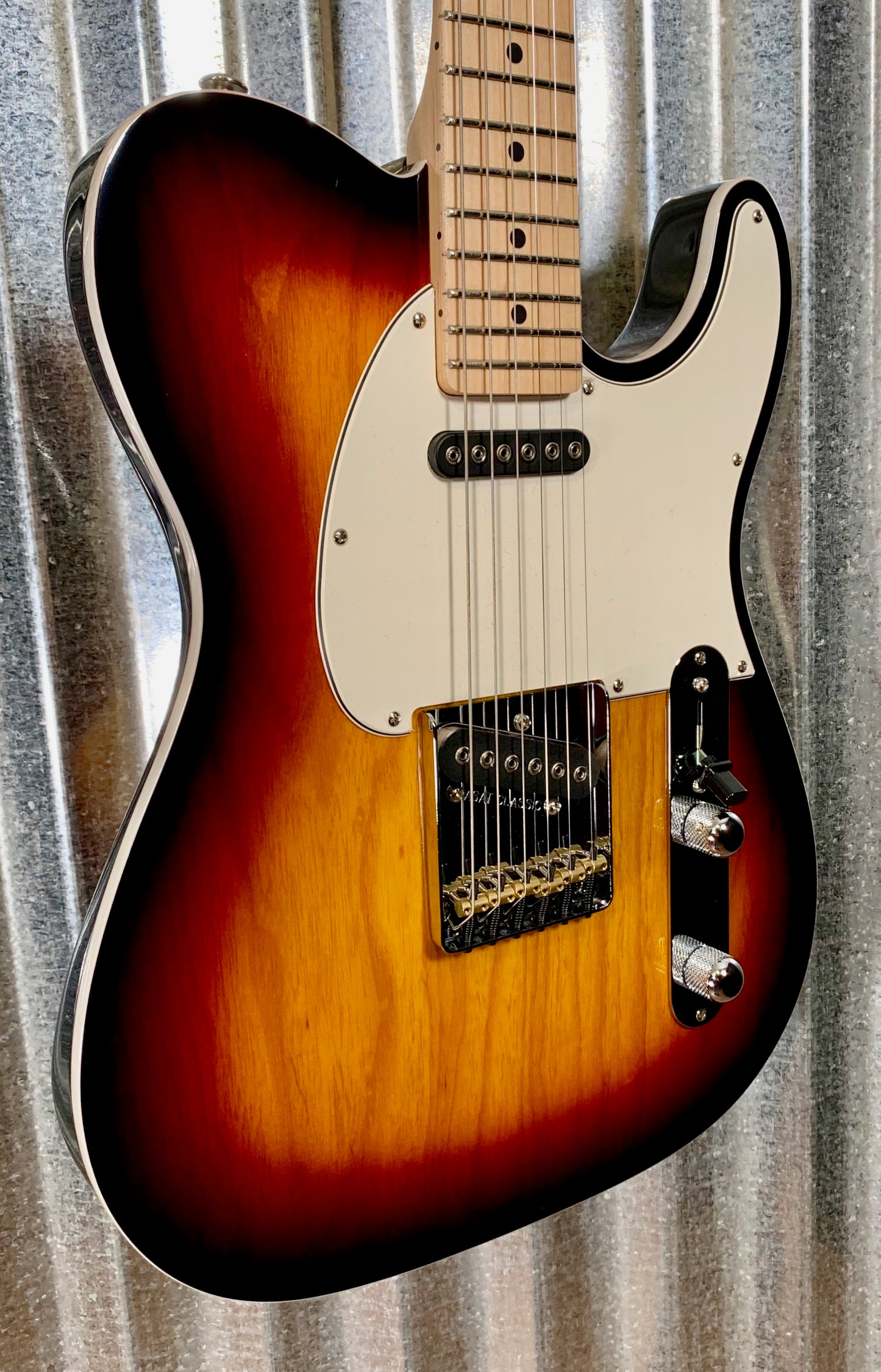 G&L USA Fullerton Custom ASAT Classic 3 Tone Sunburst Guitar & Case #2103