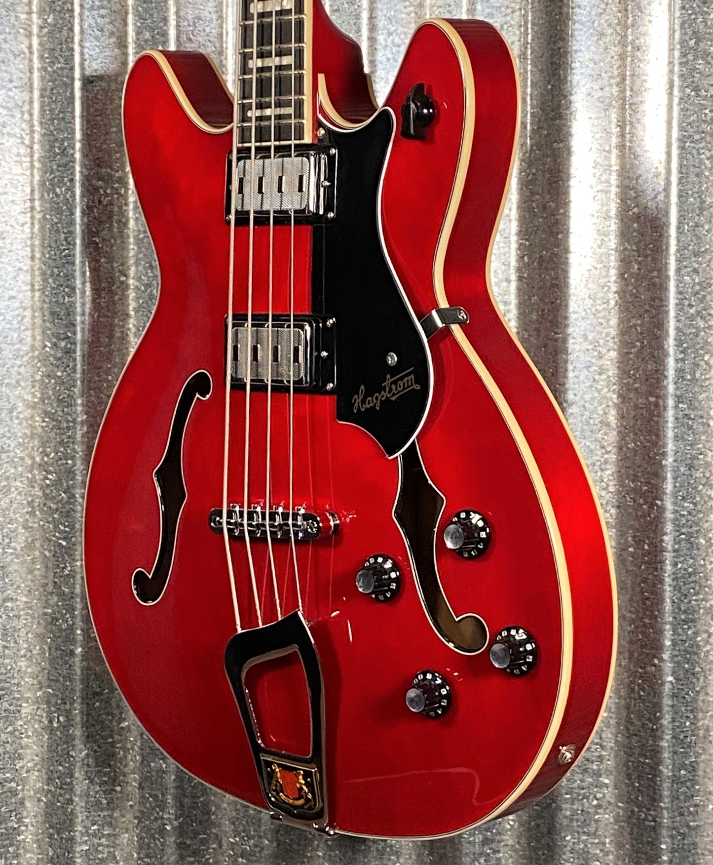 Hagstrom VIKB-WCT Viking 4 String Semi Hollow Short Scale Bass Wild Cherry Transparent #0801