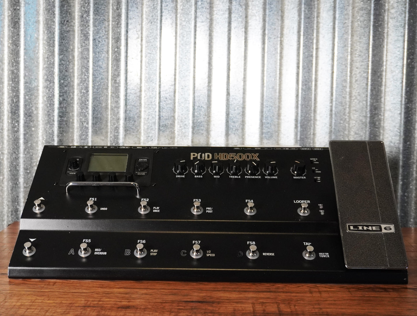 Line 6 POD HD 500X Guitar Multi Effect Processor Used