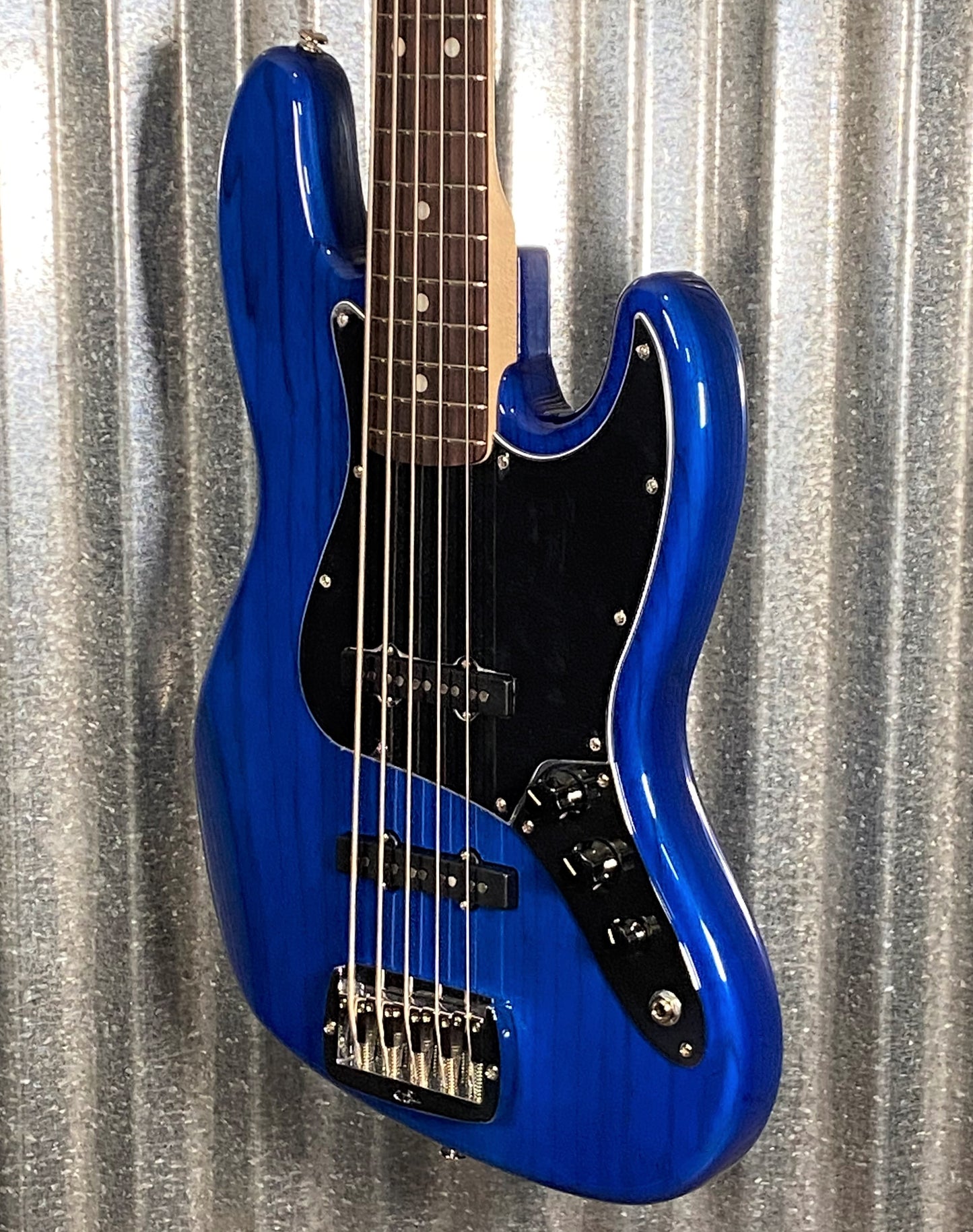 G&L USA JB-5 Clear Blue 5 String Jazz Bass Rosewood Satin Neck & Case JB5 #3175