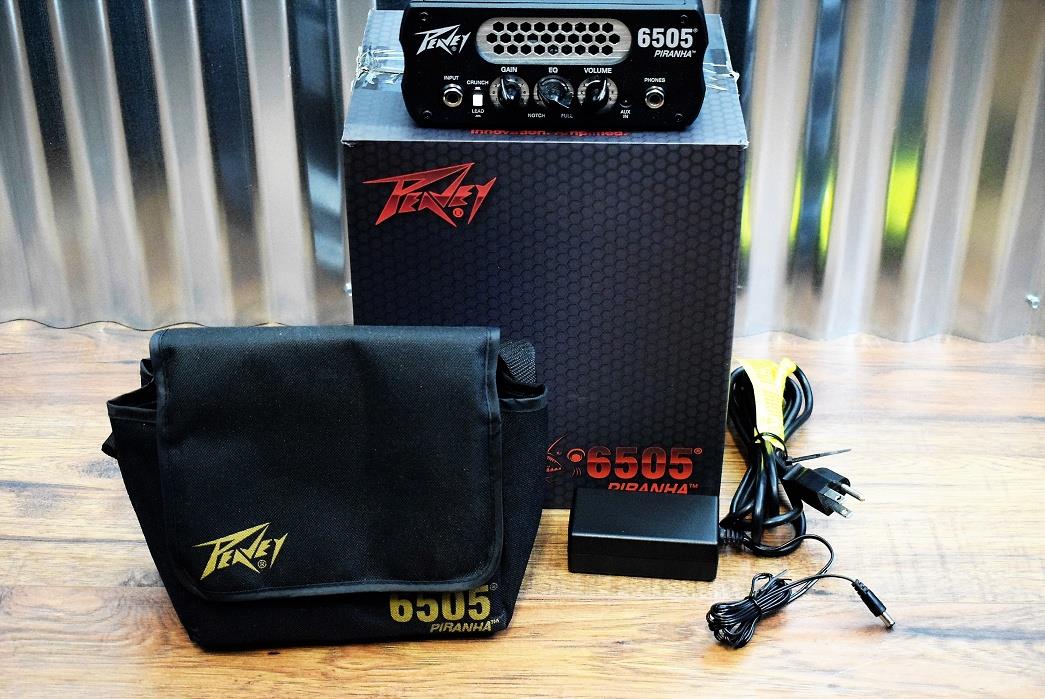 Peavey 6505 Piranha 20 Watt Hybrid Tube Preamp Mini Amplifier & Gig Bag