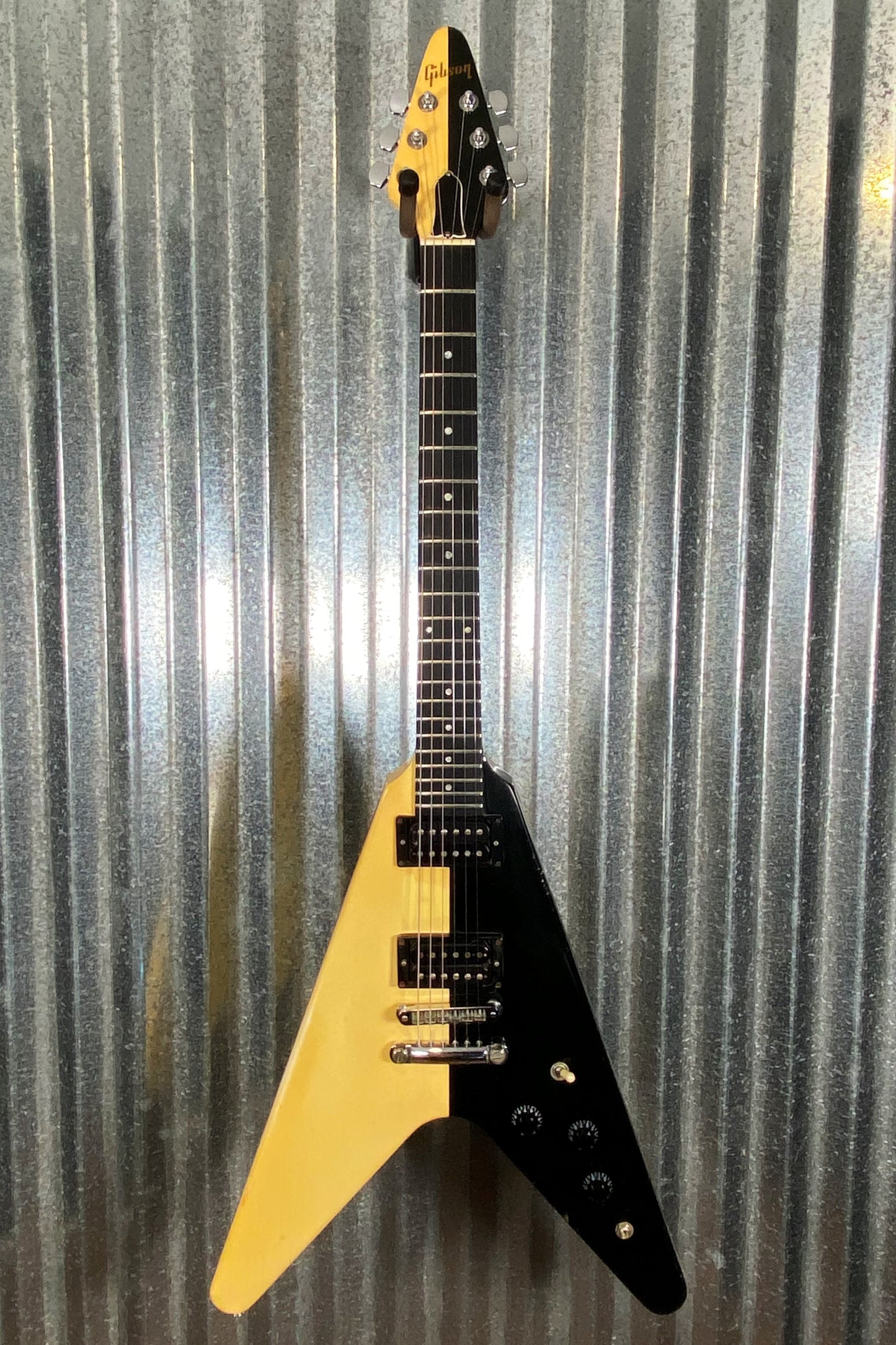 Gibson USA 1984 Custom Shop Michael Schenker Flying V Black & White Guitar & Case #4572 Used