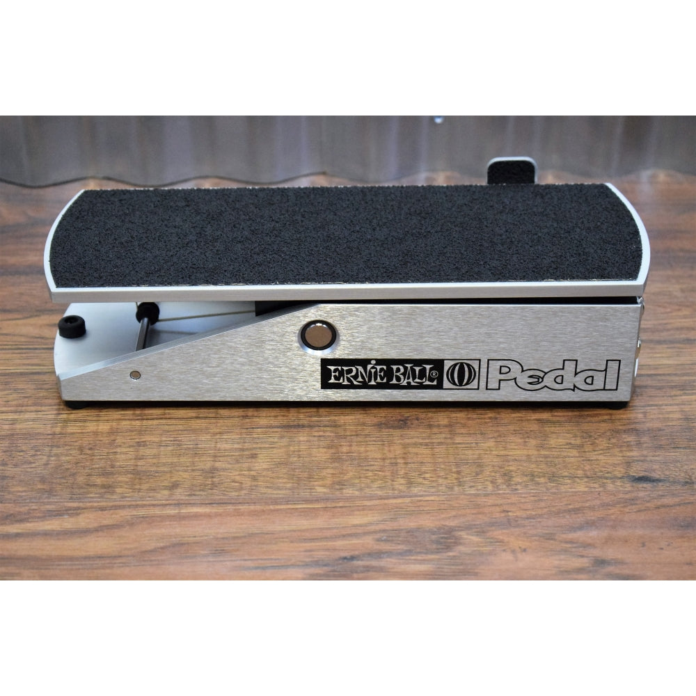 Ernie Ball 6165 Stereo Volume Pan Guitar Effect Pedal