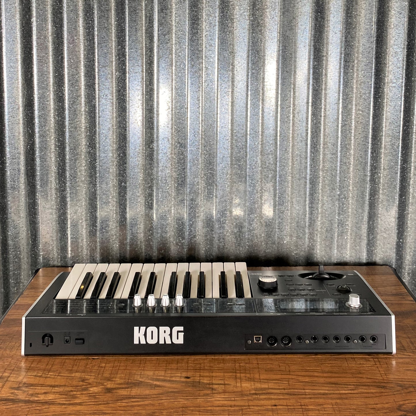 Korg MicroX 25 Key Tabletop Synthesizer Controller & Case Used