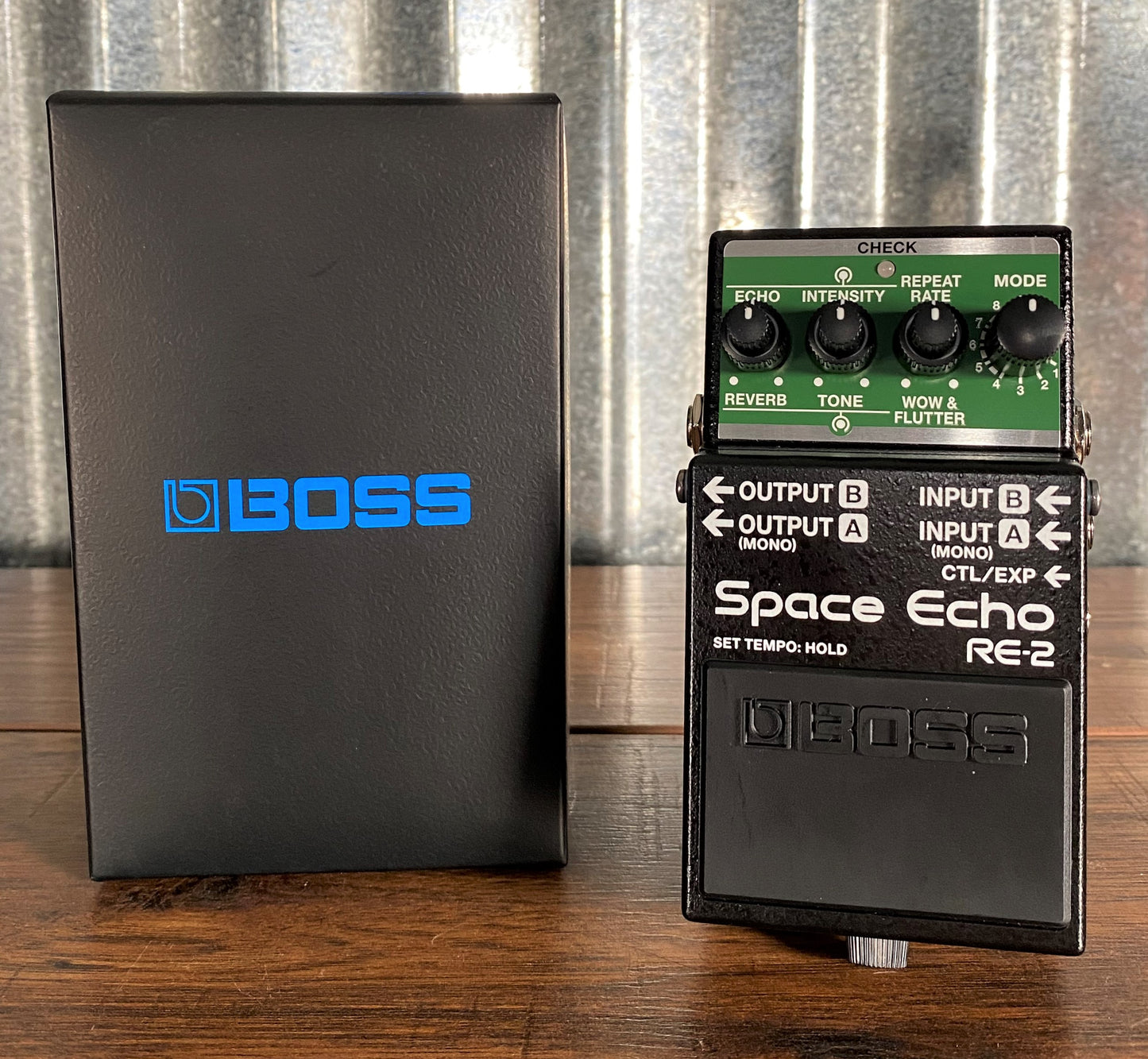 Boss RE-2 Space Echo Compact Guitar Effect Pedal Demo