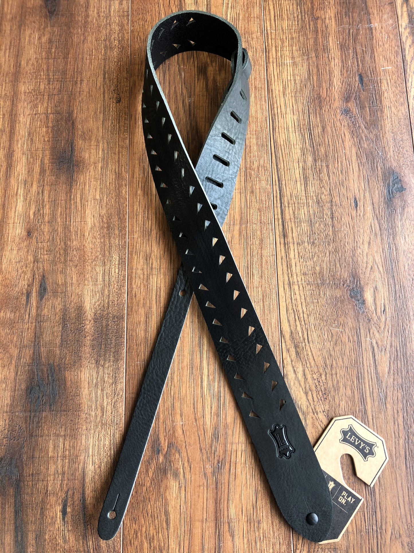 Levy's M12TTV-BLK 2" Adjustable Veg-Tan Leather Guitar & Bass Strap Black