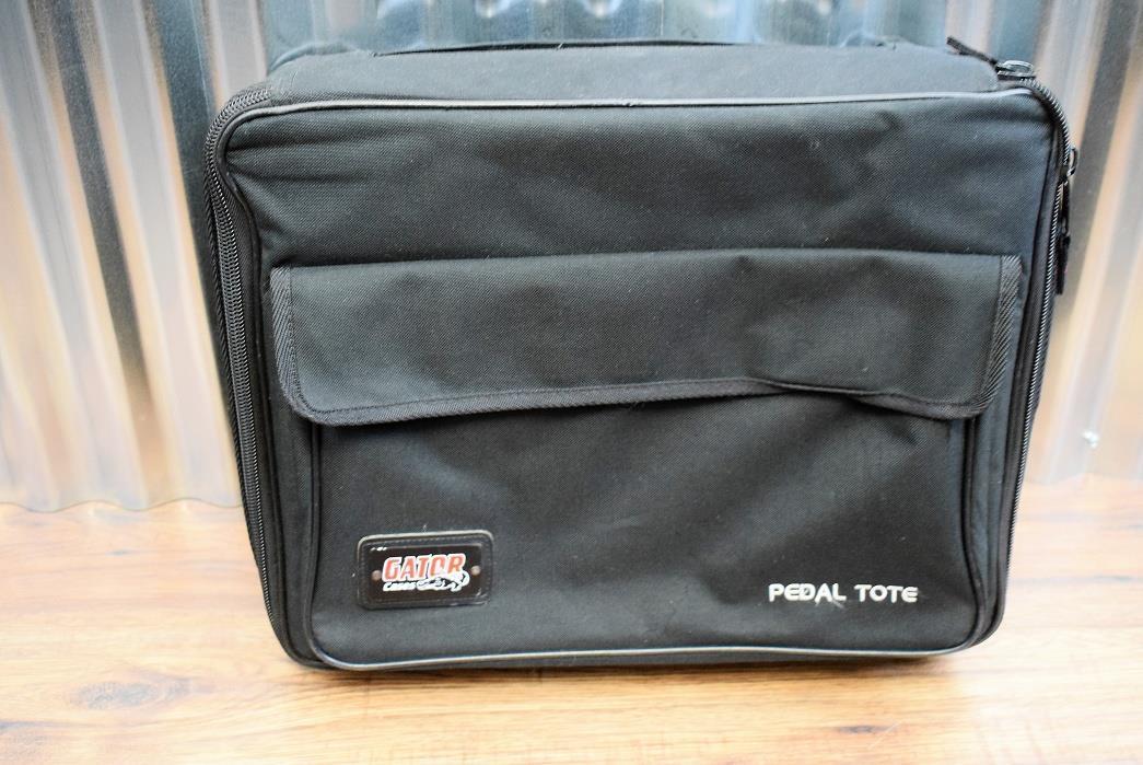 Gator GPT-BLACK Plywood Pedal Board Nylon 16.5 x 12 Carry Bag External Pocket