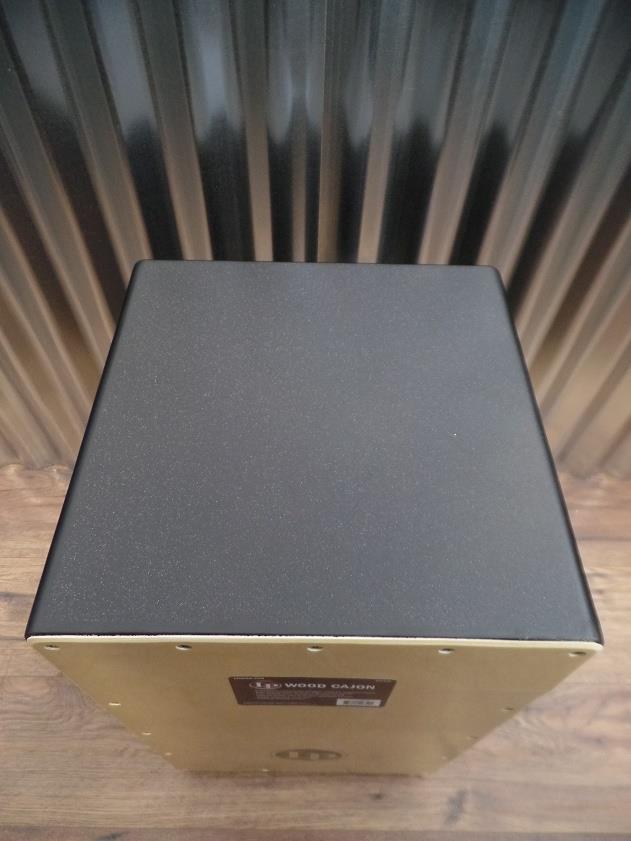 LP Latin Percussion LP1432 Cajon with Black Sides & Natural Face #1005