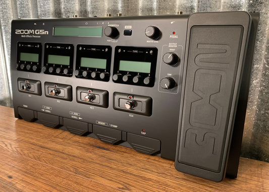 Zoom G5n Multi-Effect Processor & Expression Guitar Effect Pedal