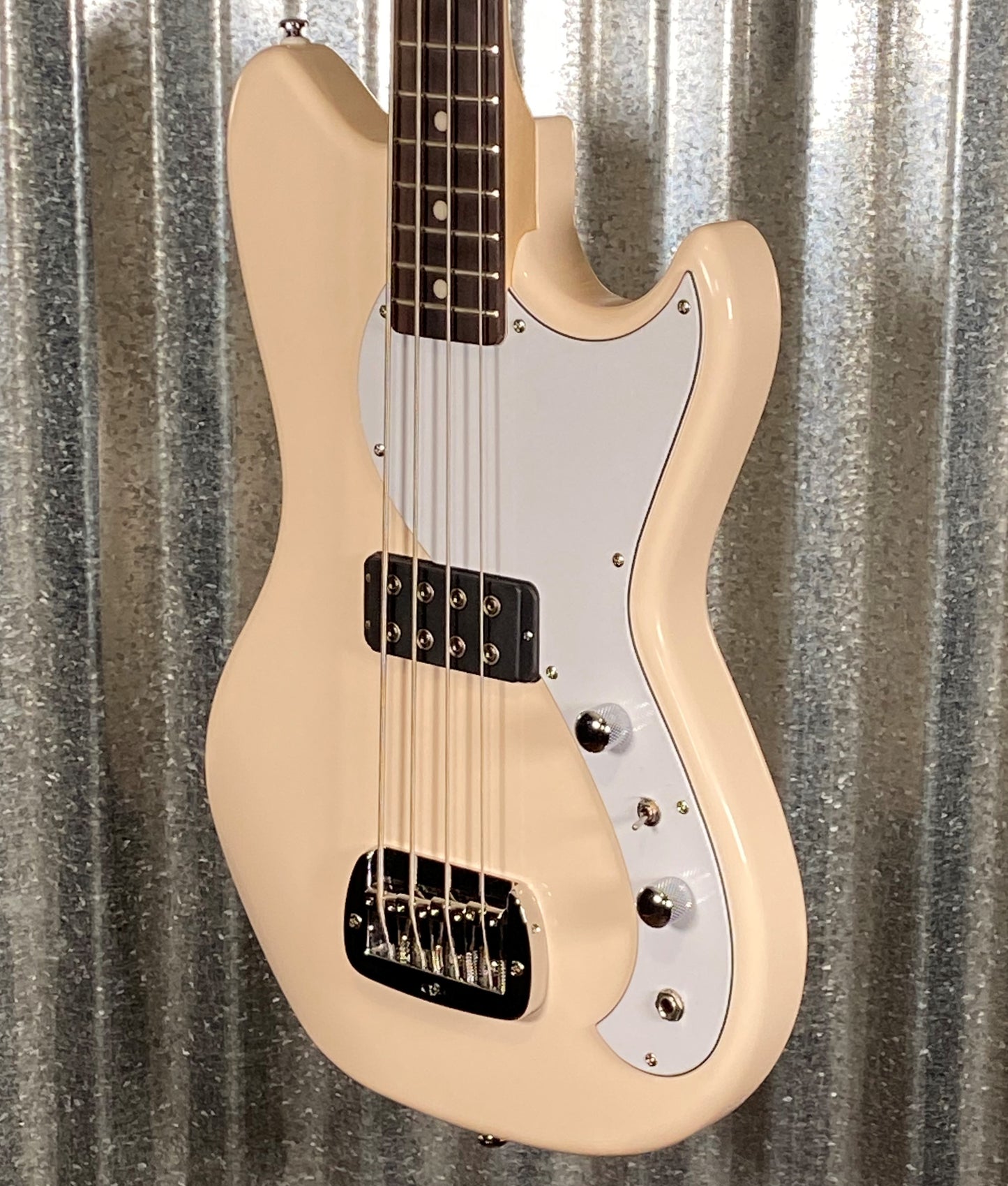 G&L Guitars Tribute Fallout Bass Short Scale 4 String Olympic White #6464