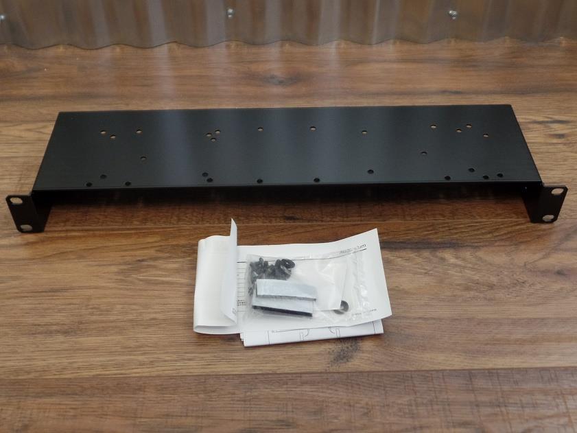 Shure URT2 Universal Rack Tray for BLX4/BLX88/GLXD4/PG4/PG88 Receivers *
