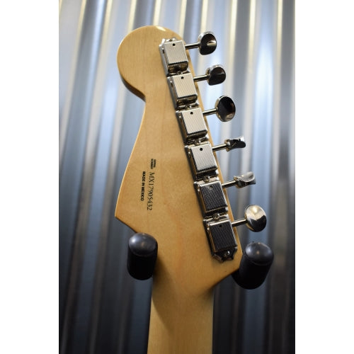Fender Classic Player 60's Stratocaster Tobacco Sunburst Guitar & Case Used