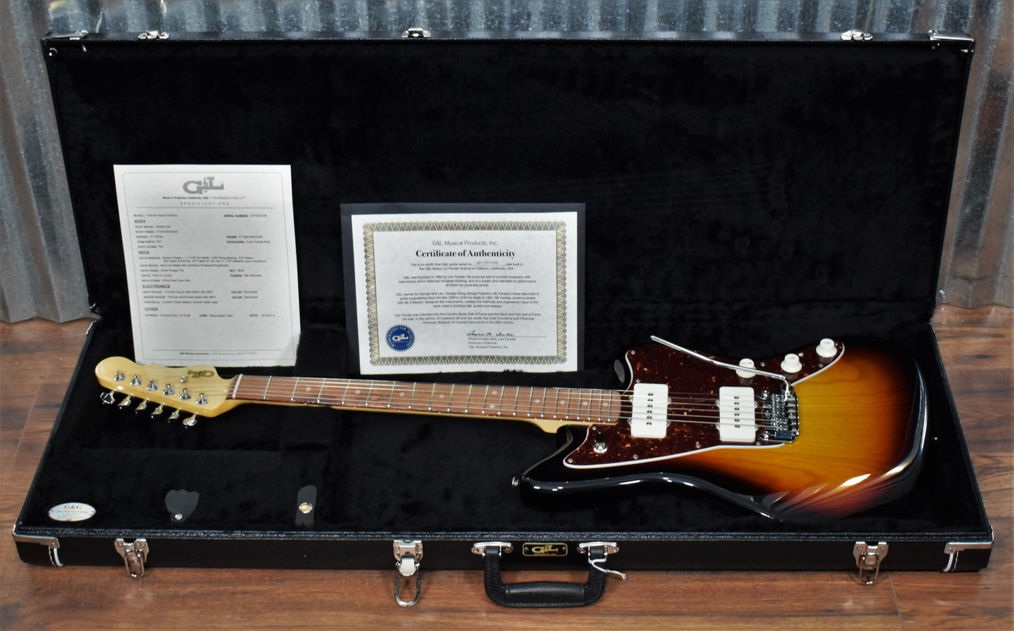 G&L USA Fullerton Deluxe Doheny 3 Tone Sunburst Guitar & Case #7008