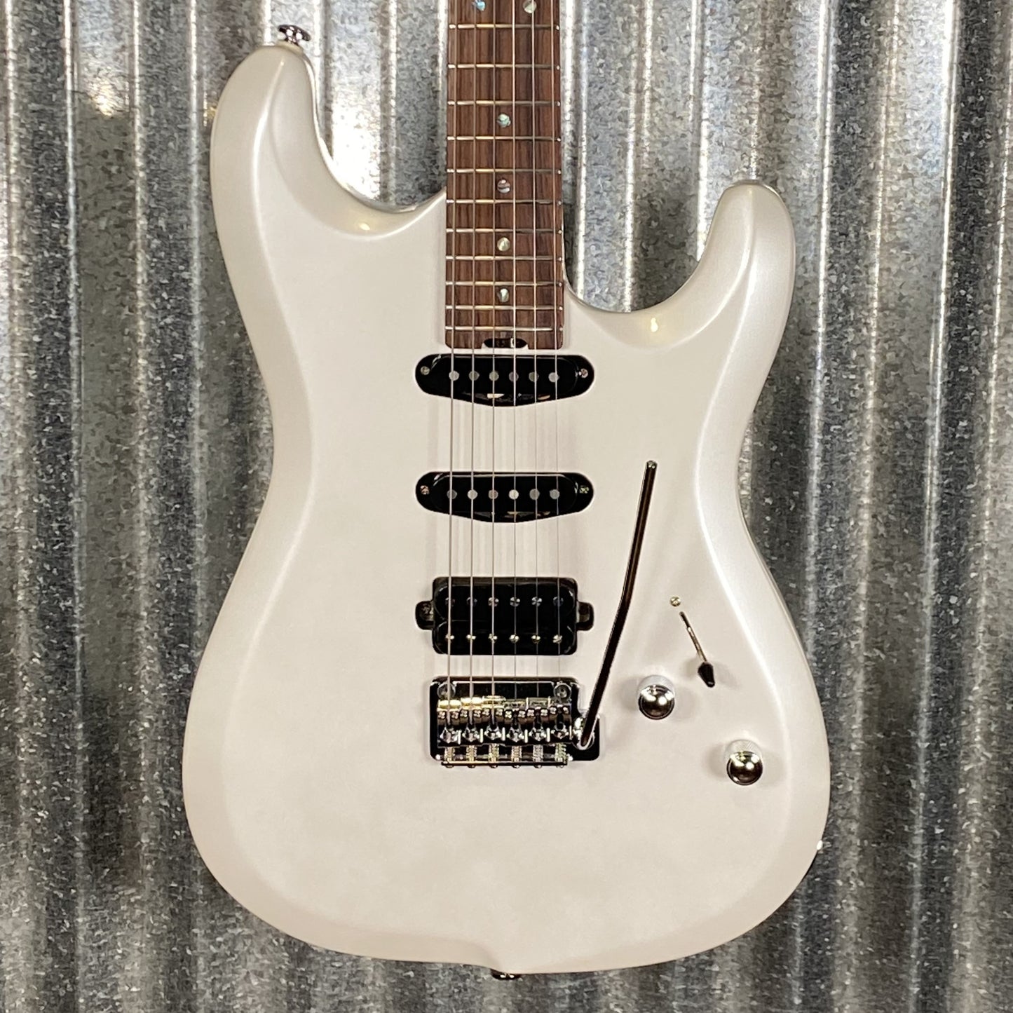 Musi Capricorn Fusion HSS Superstrat Pearl White Guitar #0188 Used