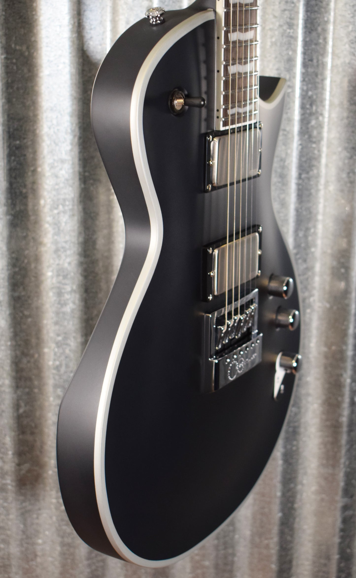 ESP LTD EC-1000 Evertune BB Black Satin Guitar LEC1000ETBBBLKS #1878 Used