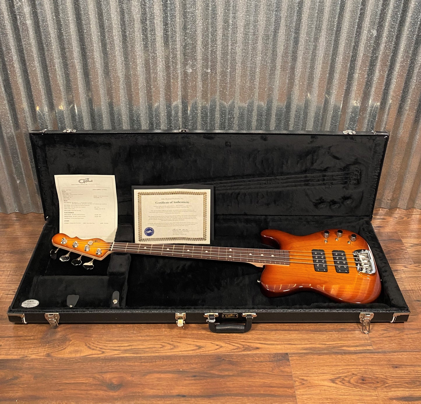 G&L USA ASAT Bass Old School Tobacco Sunburst 4 String Bass & Case #6007