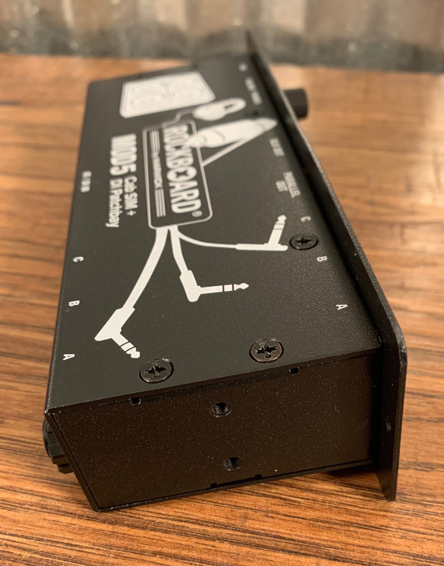 Warwick Rockboard MOD 5 TRS Direct Box DI Speaker Simulator Guitar Effect Pedalboard Patchbay Module Demo