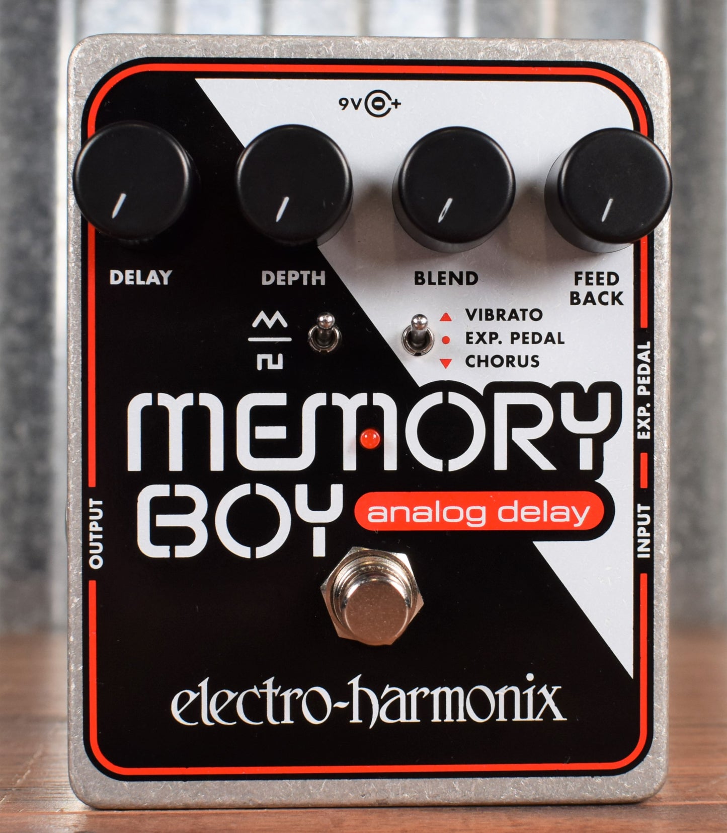 Electro-Harmonix EHX Memory Boy Analog Echo Chorus Vibrato Guitar Effect Pedal