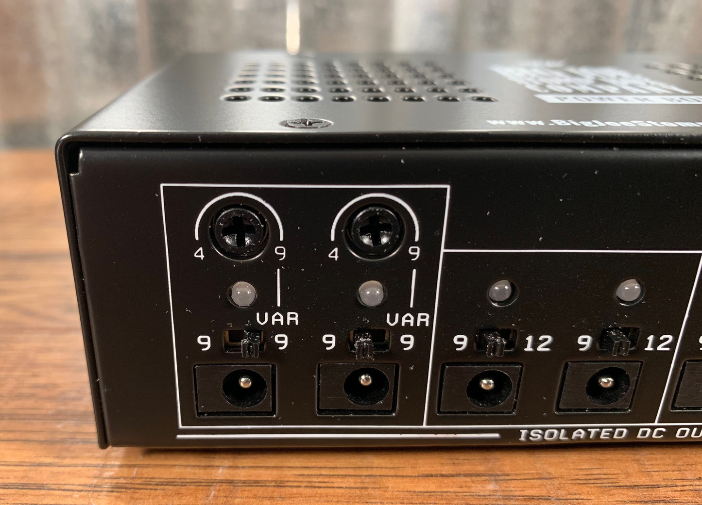 Big Joe Stompbox Power Box PB-101 Isolated Power Supply For Guitar Bass Effects Pedals