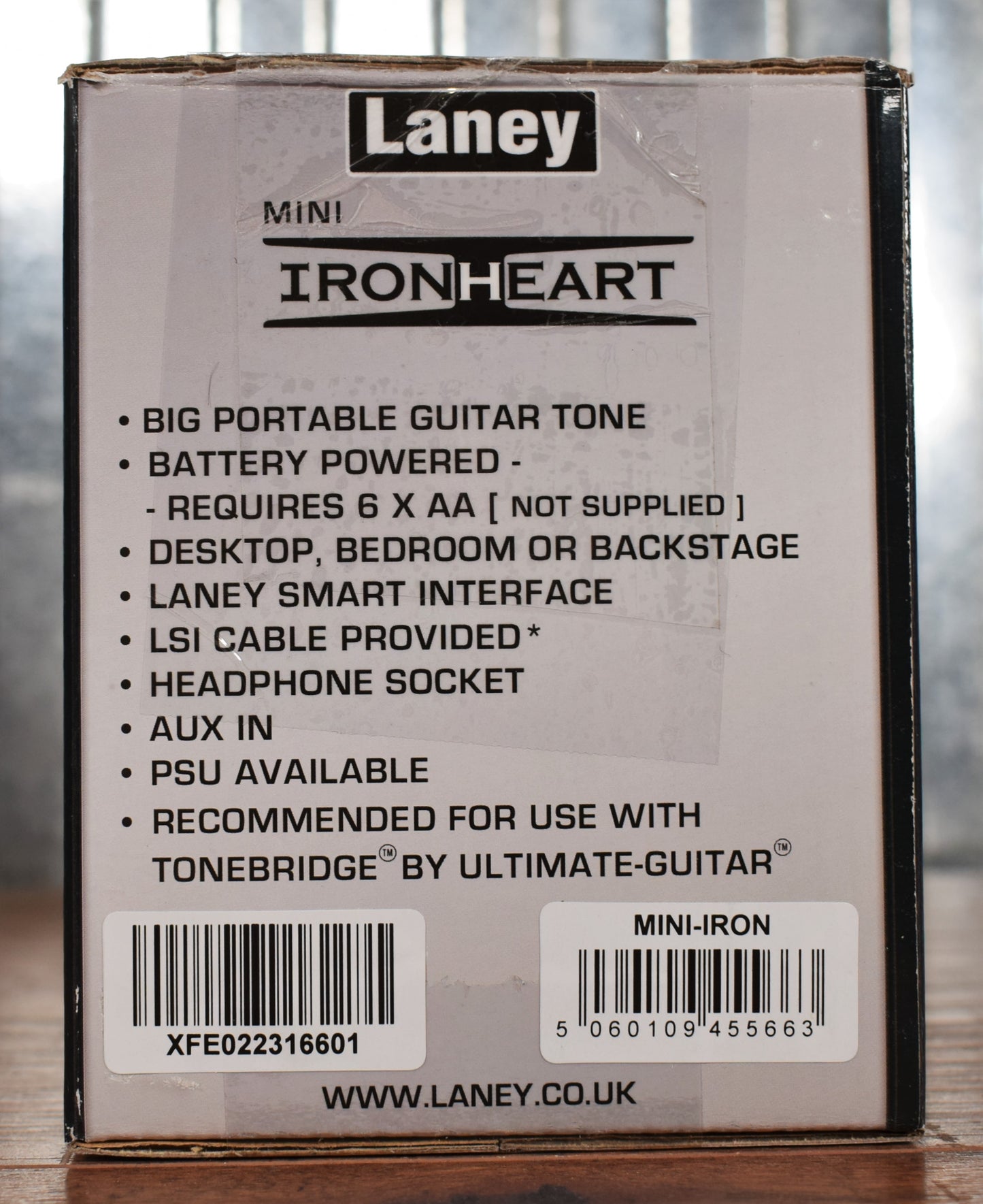 Laney Mini Ironheart Battery Powered Portable Guitar Combo Amplifier MINI-IRON Demo