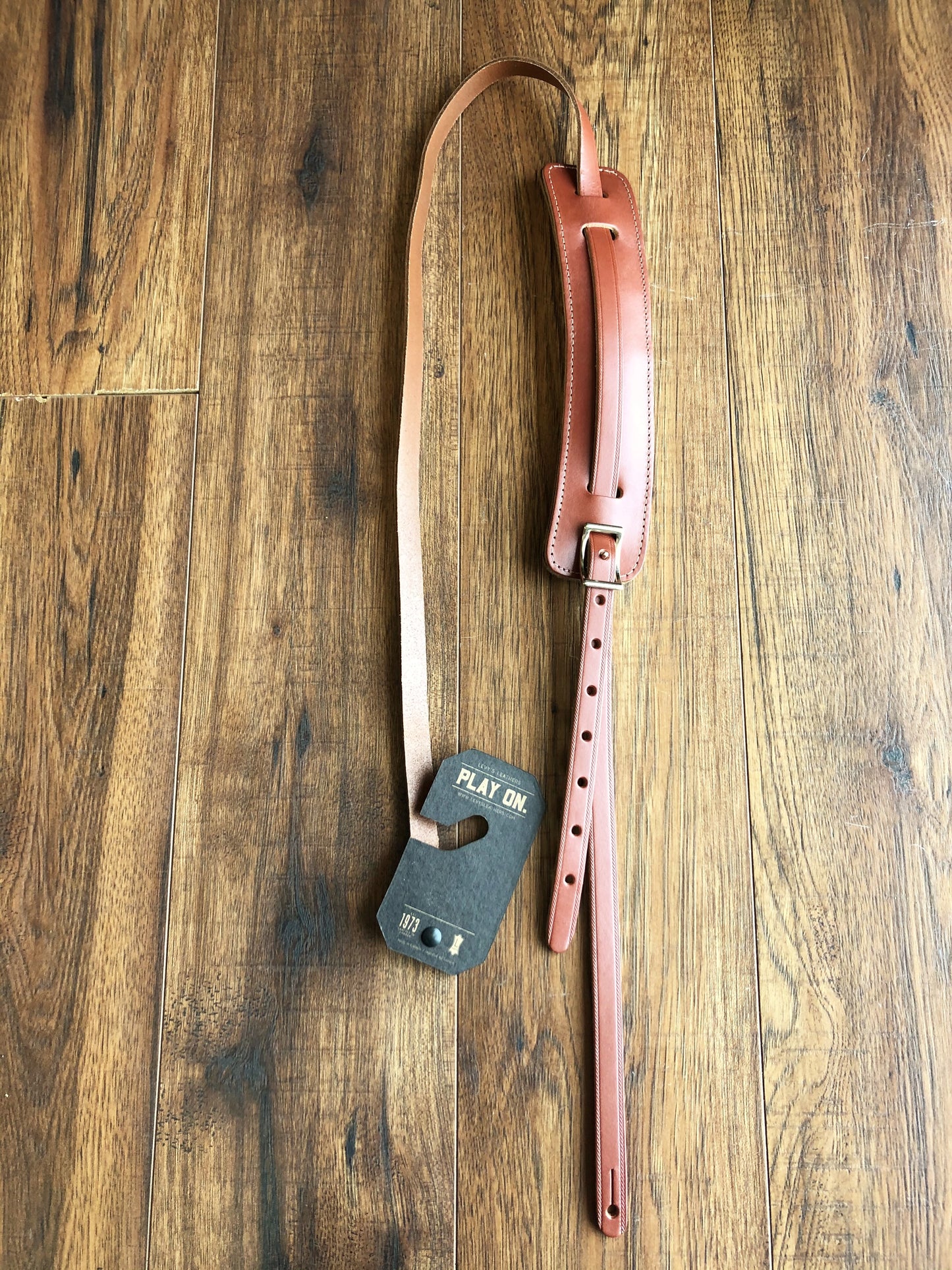 Levy's M25-WAL 5/8" Veg-Tan Leather Guitar & Bass Strap Walnut