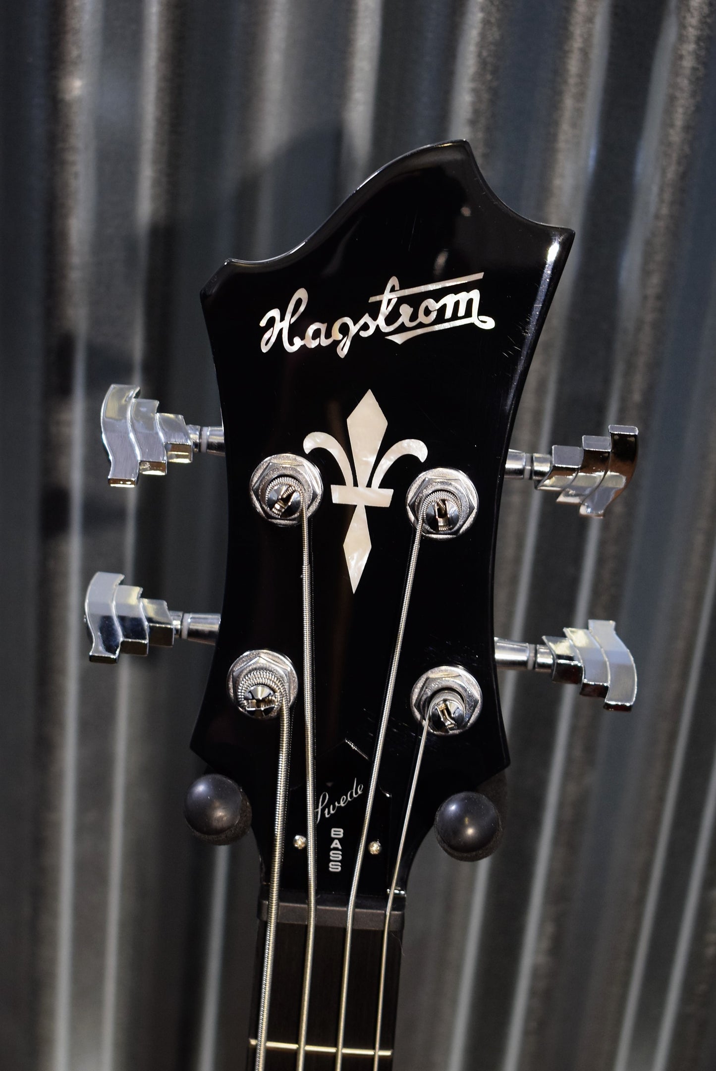Hagstrom Swede Bass SWEB-WHT Gloss White Bass Guitar #0079 Demo