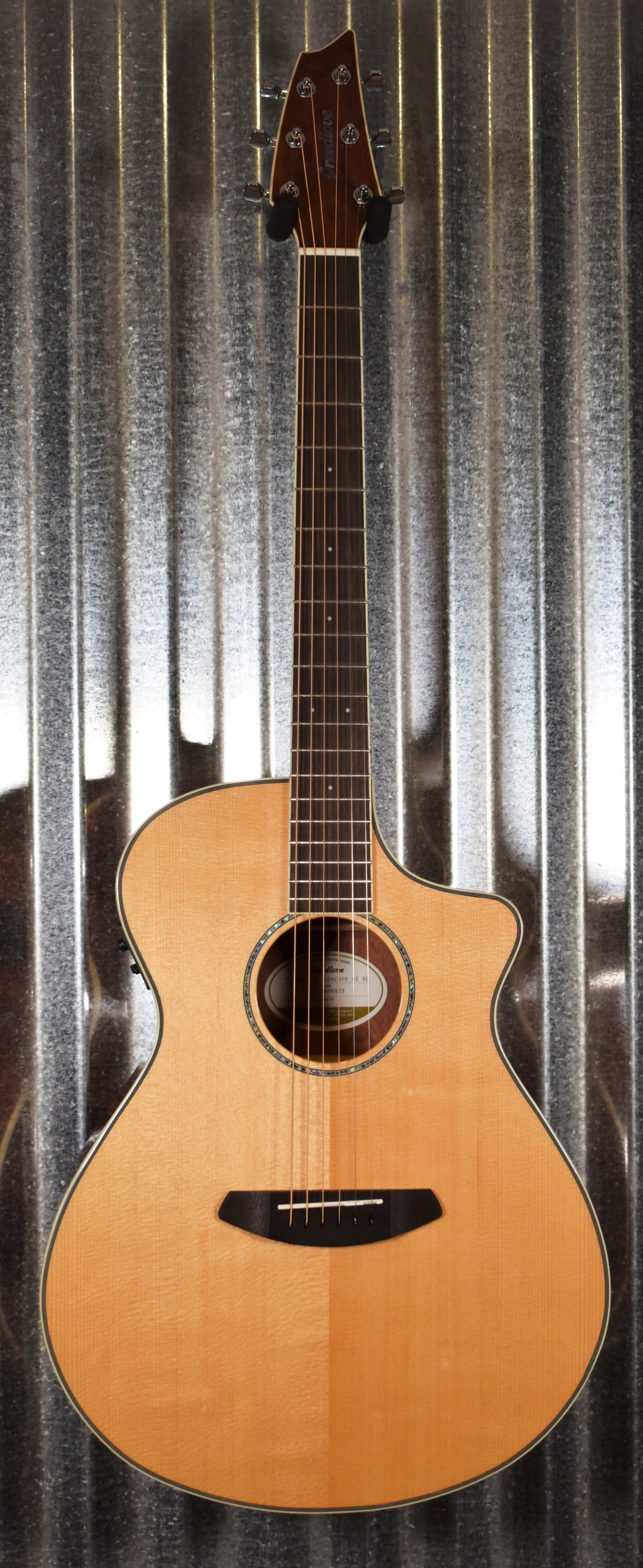 Breedlove Pursuit Exotic Concert CE Sitka-Bubinga Acoustic Electric Guitar #6023 Blemished