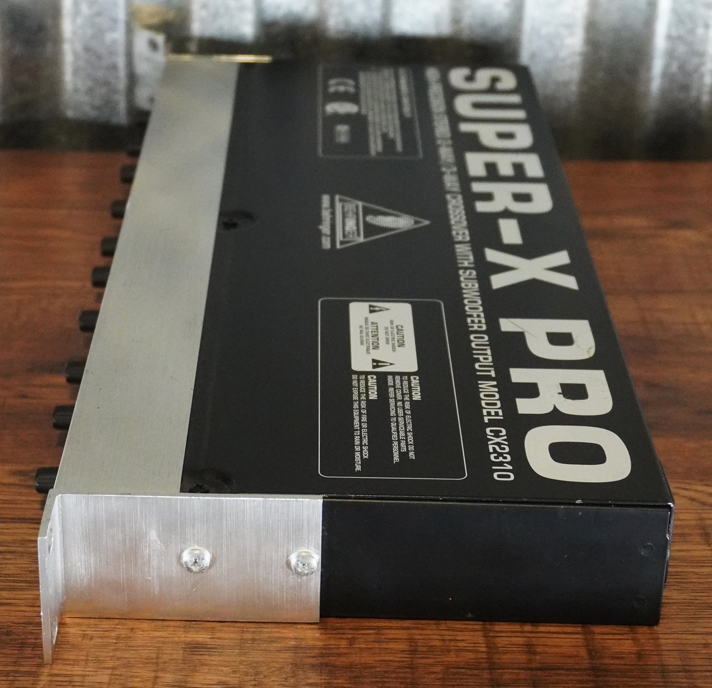 Behringer Super-X Pro CX2310 Stereo 2-Way/Mono 3-Way Crossover Rackmount Used
