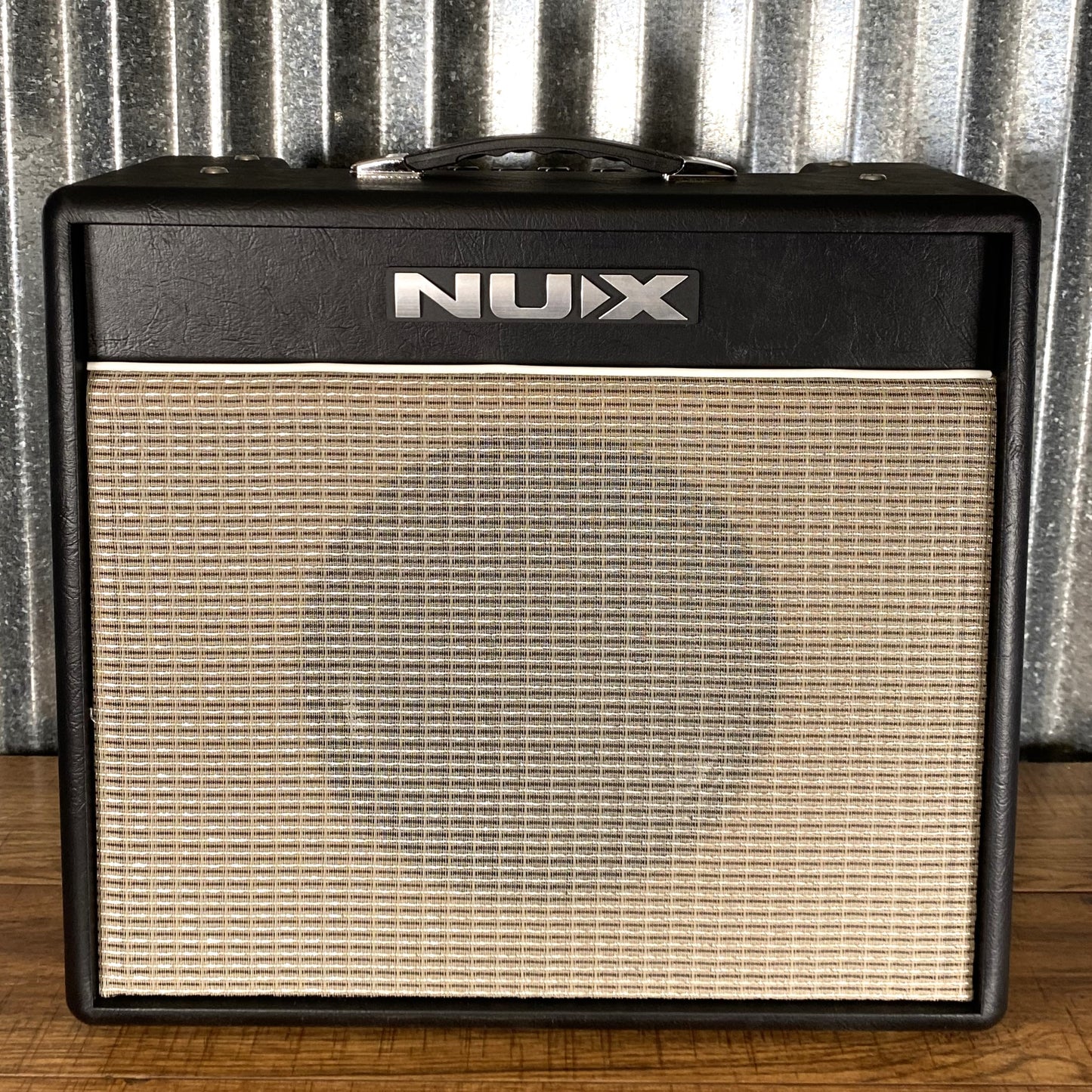 NUX Mighty 40BT 40 Watt 10" Digital Modeling Bluetooth Guitar Amplifier Combo