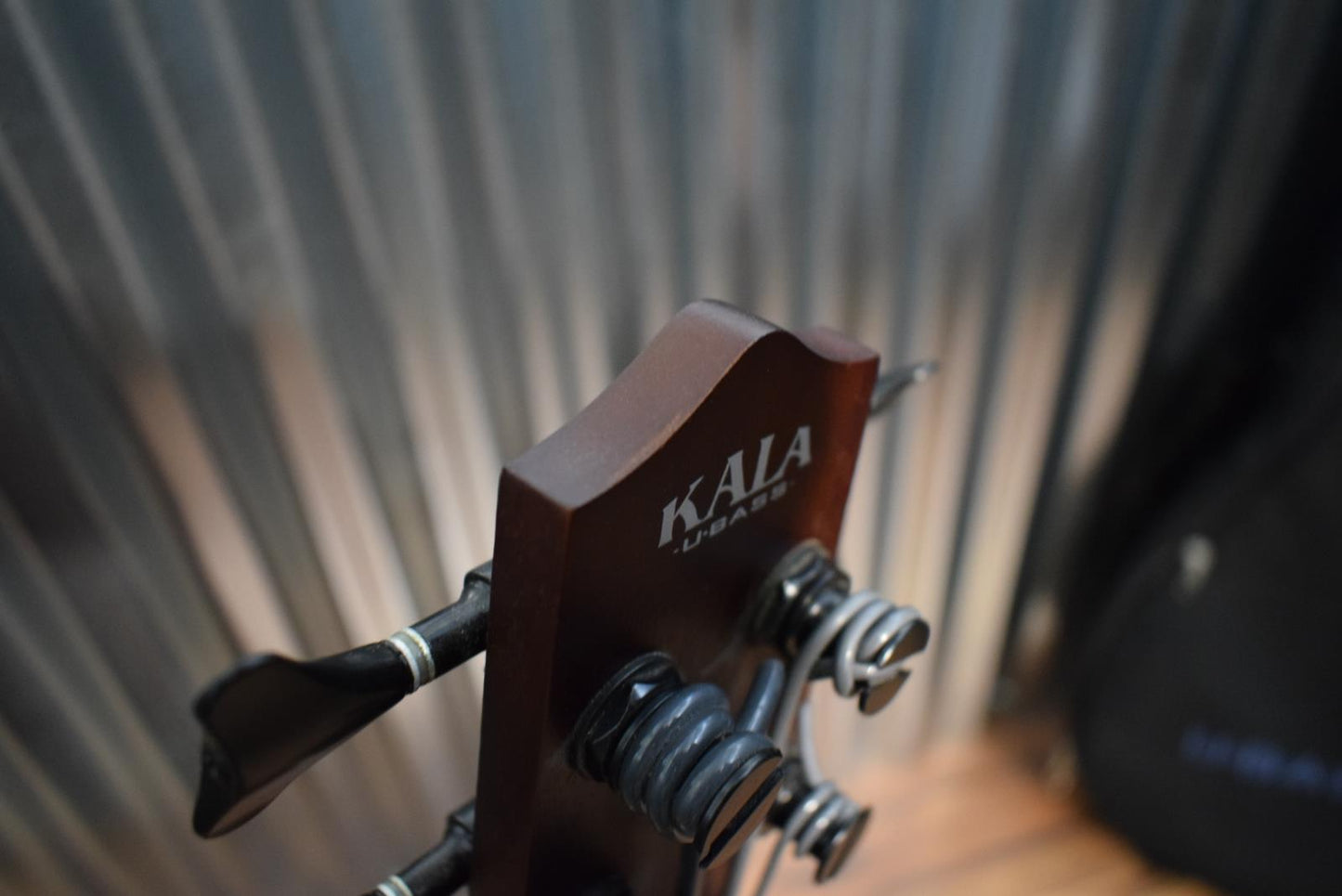 Kala RUMBLER U-Bass UBASS-RMBL-FL Fretless Acoustic Ukulele Bass Guitar Used