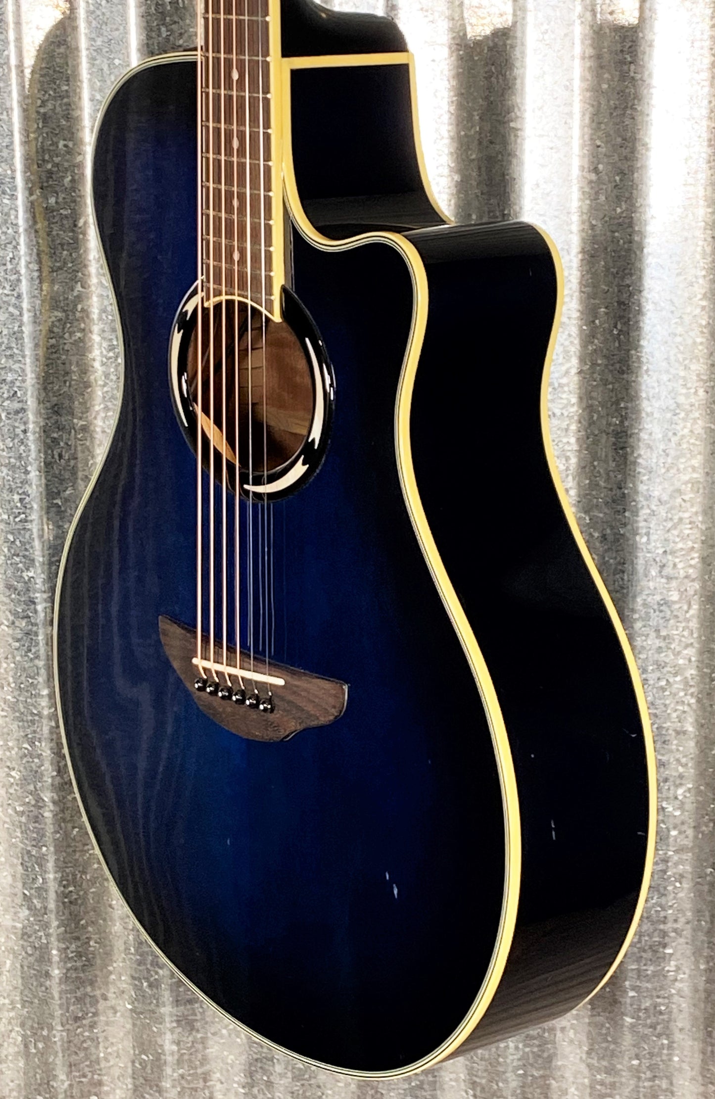 Yamaha APX500III Oriental Blue Thinline Cutaway Acoustic Electric Guitar #1861 Used