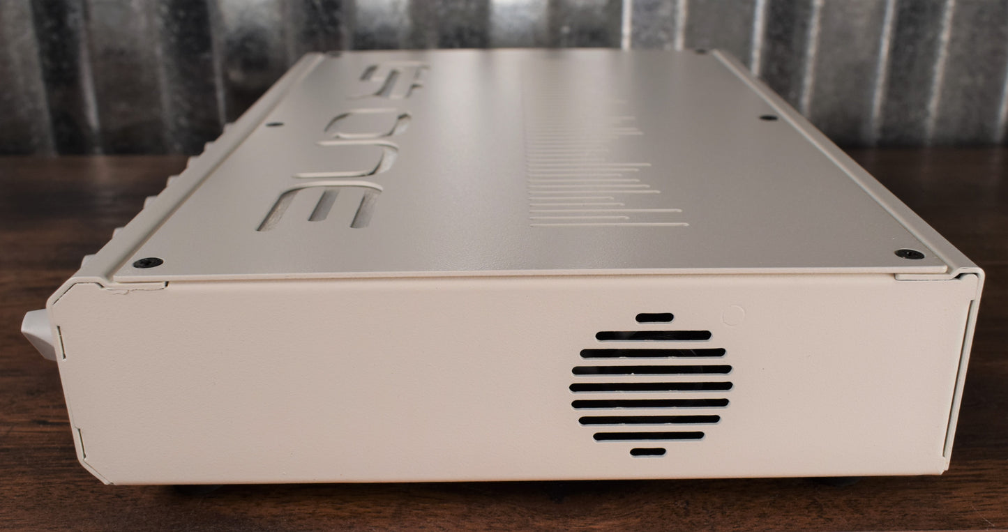 GR Bass One 800 Compact Lightweight 800 Watt Bass Amplifier Head with Tuner White