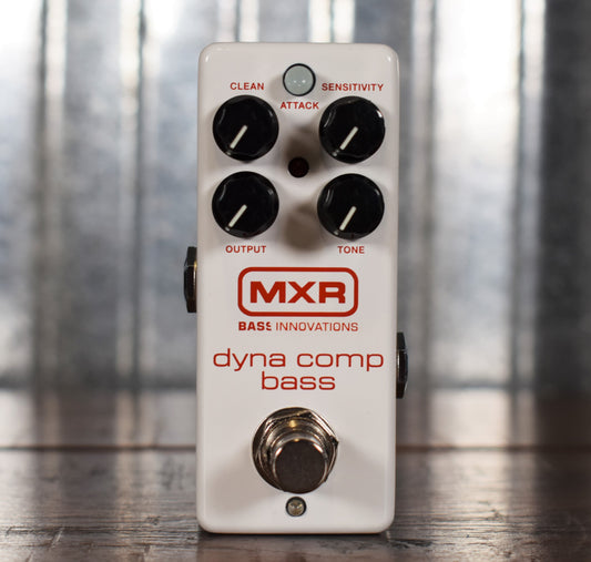 Dunlop MXR M282 Dyna Comp Mini Bass Compressor Effect Pedal Demo