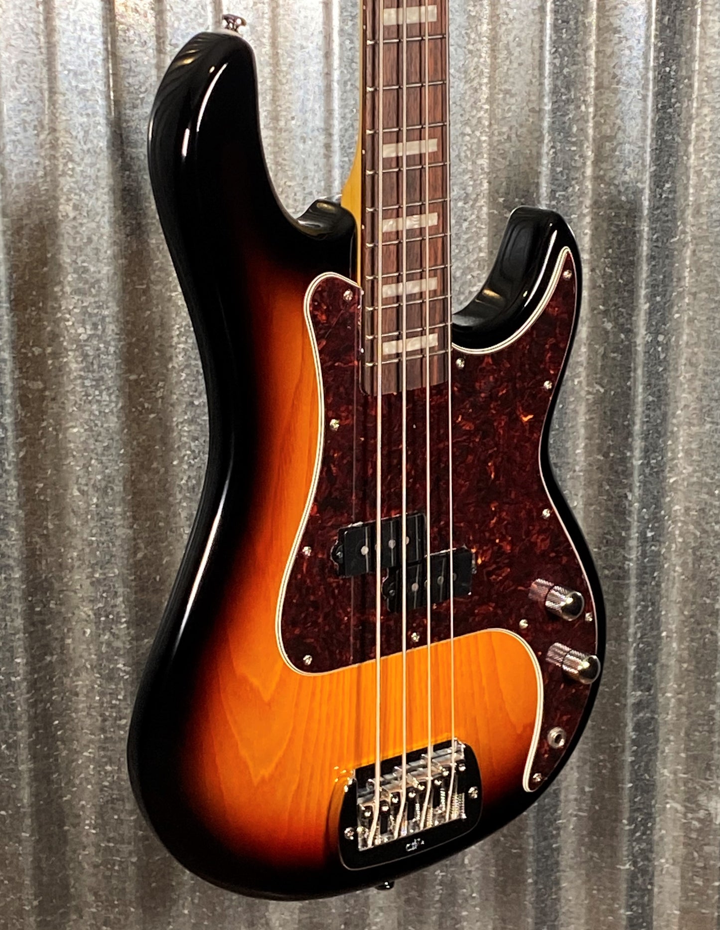 G&L Guitars Tribute LB-100 3 Tone Sunburst 4 String Bass LB100 #4450