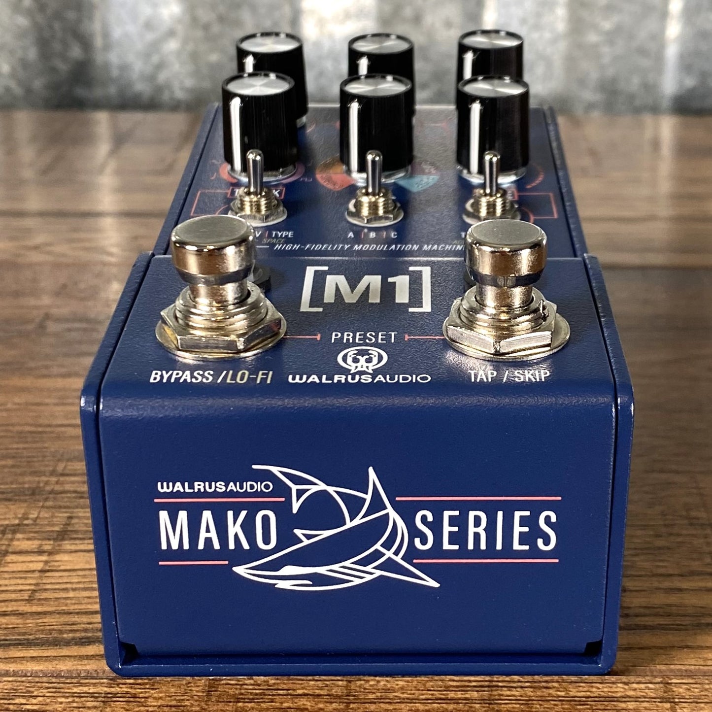 Walrus Audio MAKO Series M1 High-Fidelity Modulation Machine Guitar Effect Pedal