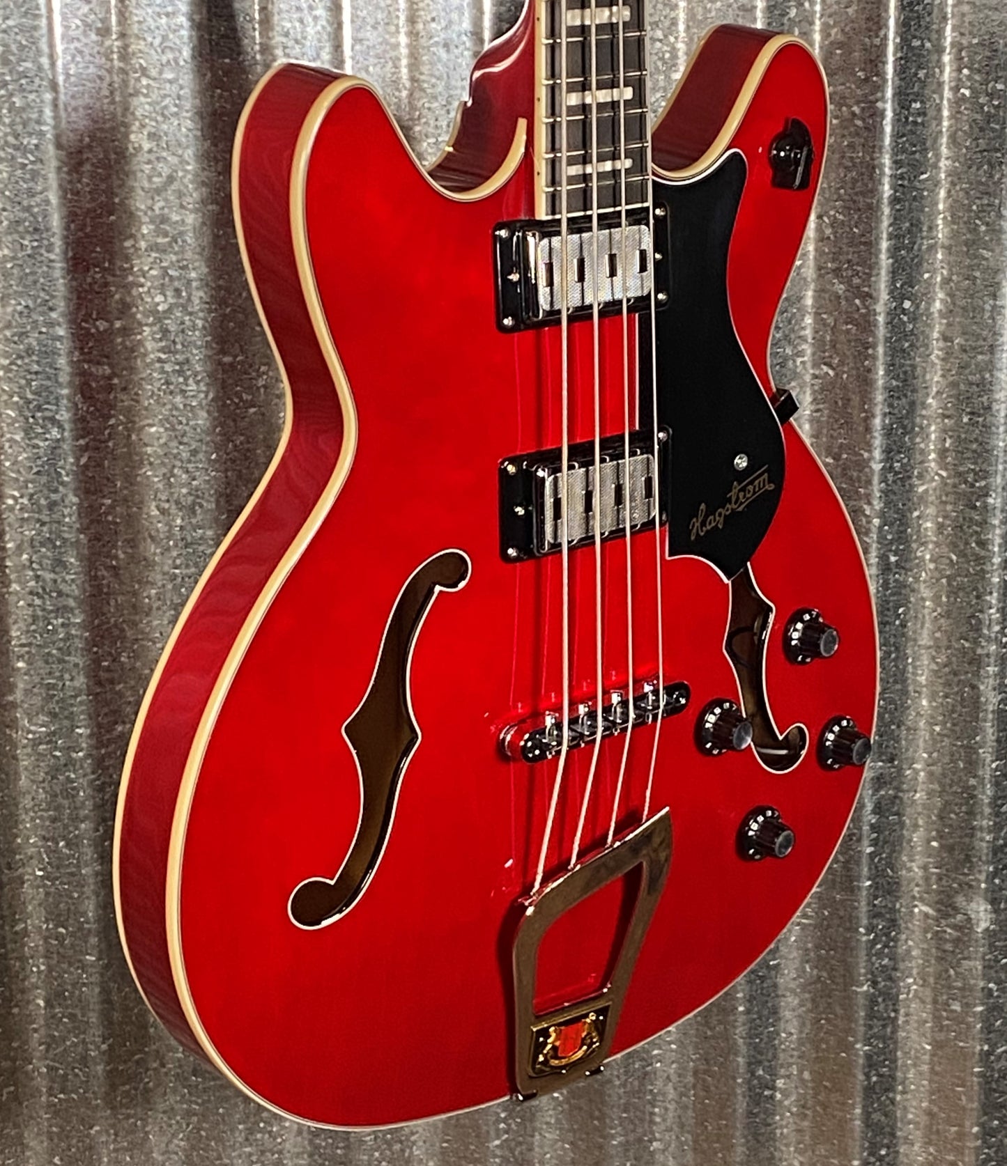 Hagstrom VIKB-WCT Viking 4 String Semi Hollow Short Scale Bass Wild Cherry Transparent #0801
