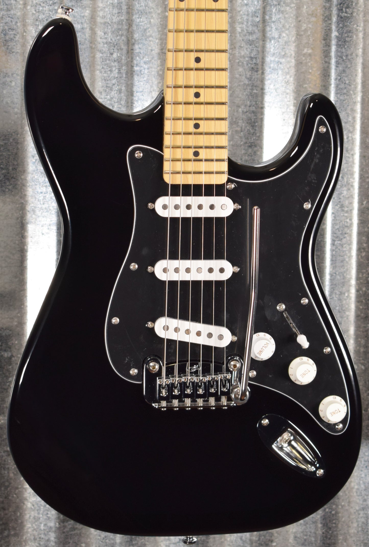 G&L Tribute Legacy Poplar Gloss Black Guitar #3418 Demo