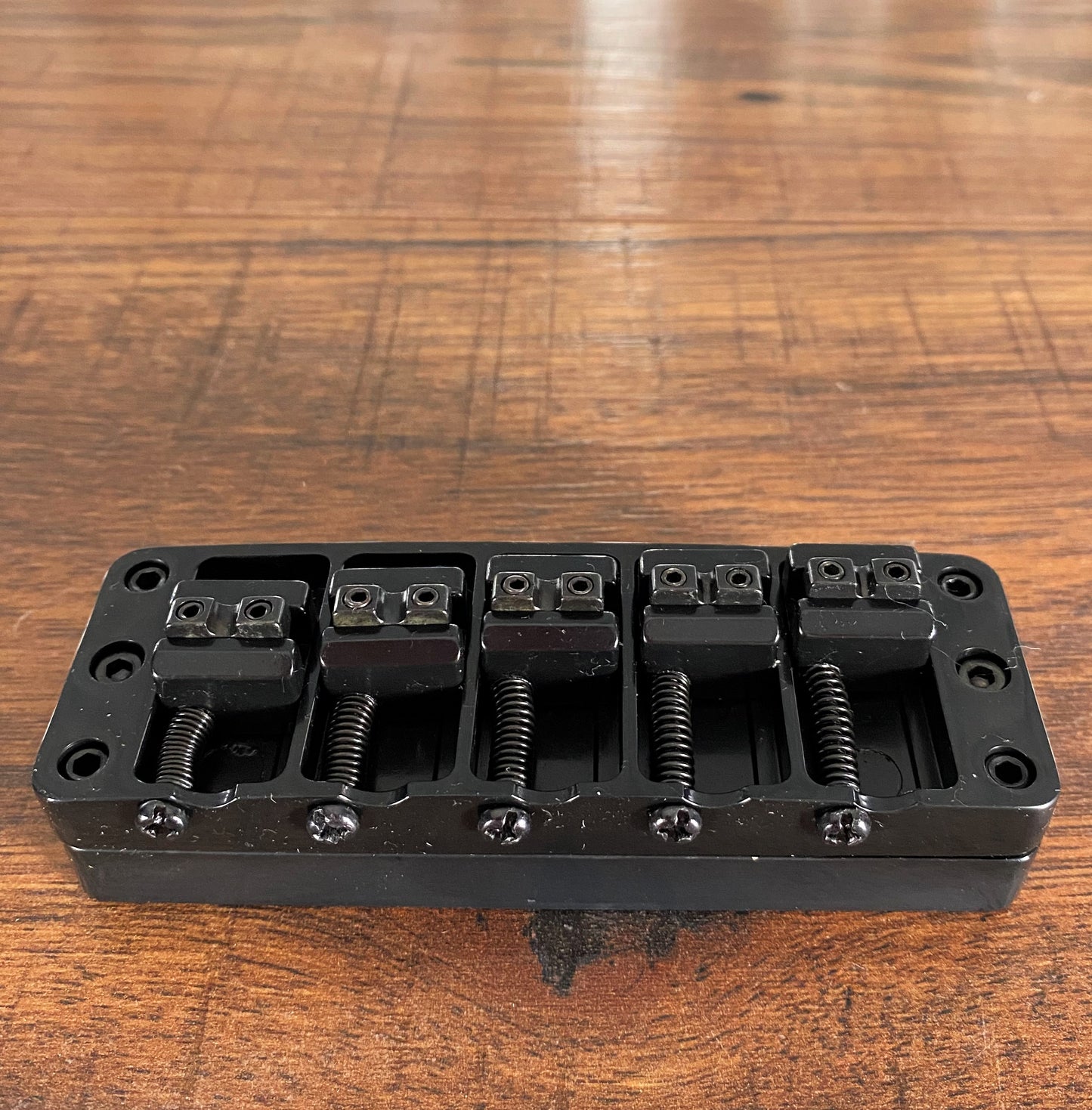 Warwick SPW301255B Aluminum Bridge & Tailpiece 5 String Bass Black