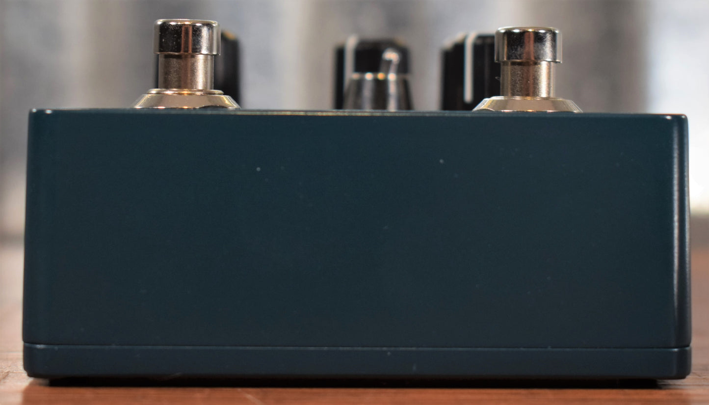 MC Systems Apollo LAX Glass Chorus Guitar Effect Pedal Used