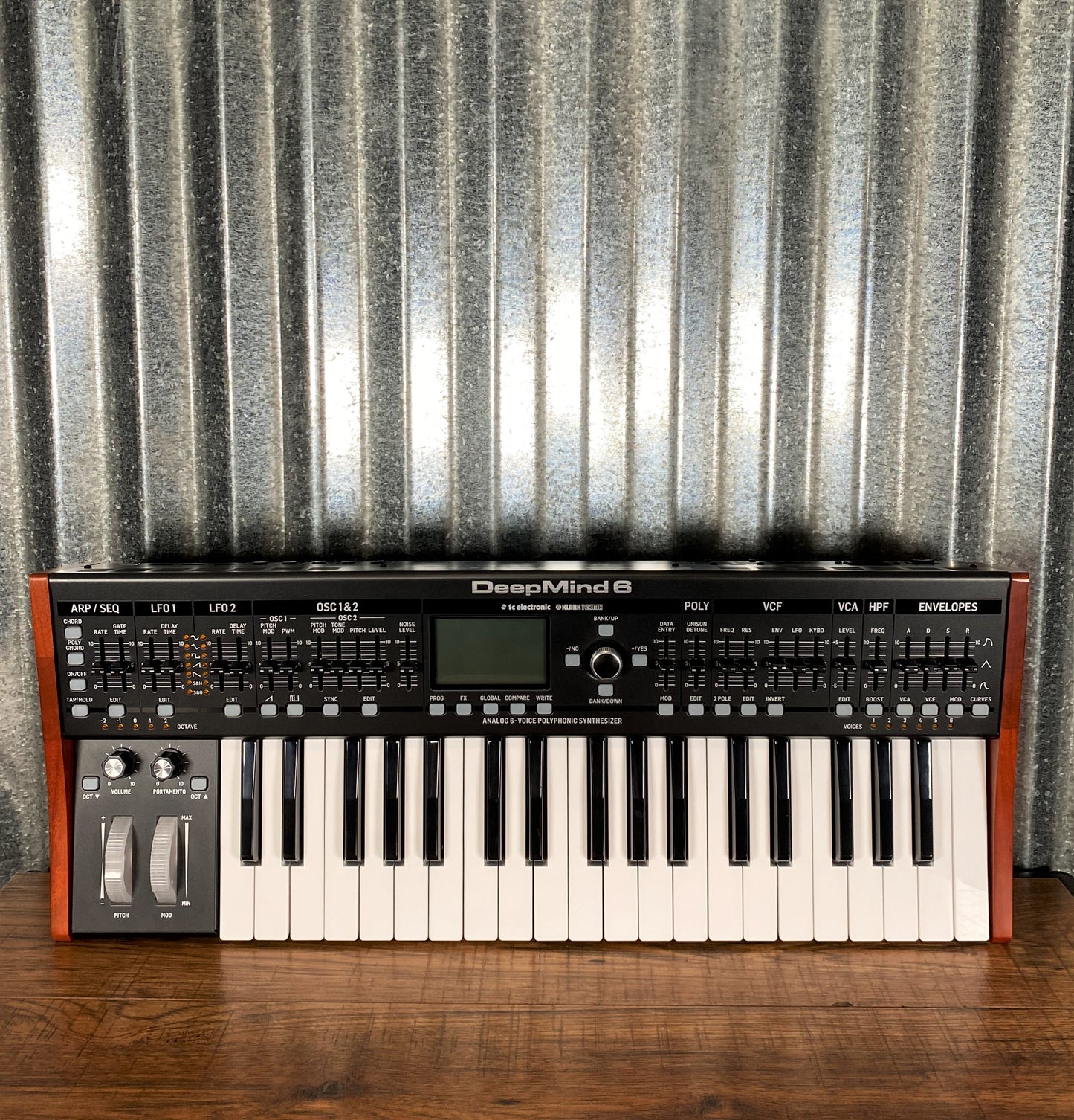 Behringer Deepmind 6 Voice Polyphonic Keyboard Synthesizer Used